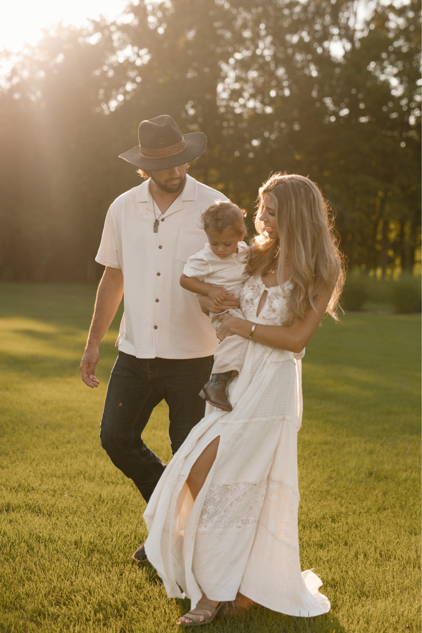 the perf, flowy boho dress! loved it for family pics or bridal/ engagement! Beautiful embroidered details 🤍

#LTKFamily #LTKWedding