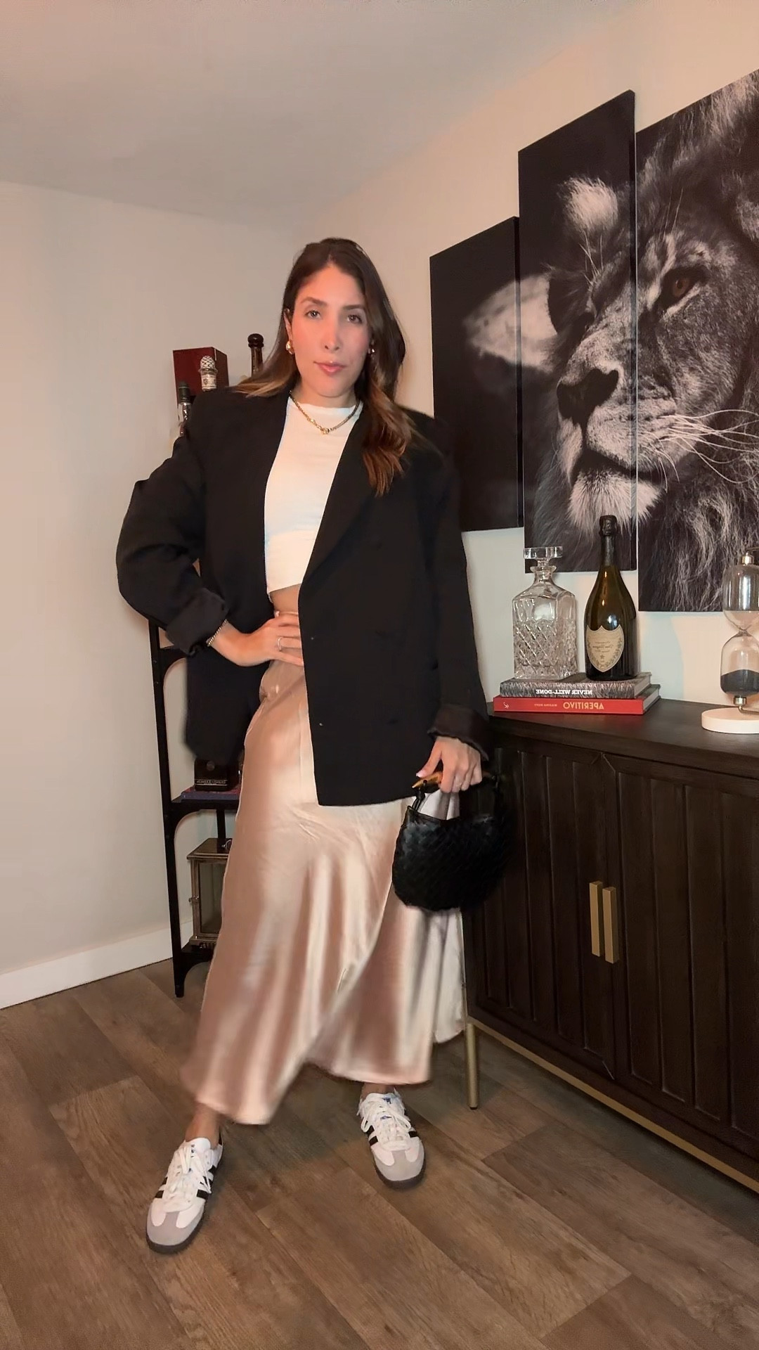 Styling a $35 skirt 3 ways! This is a staple in your closet! 🫶✨ 

#LTKitbag #LTKVideo #LTKstyletip