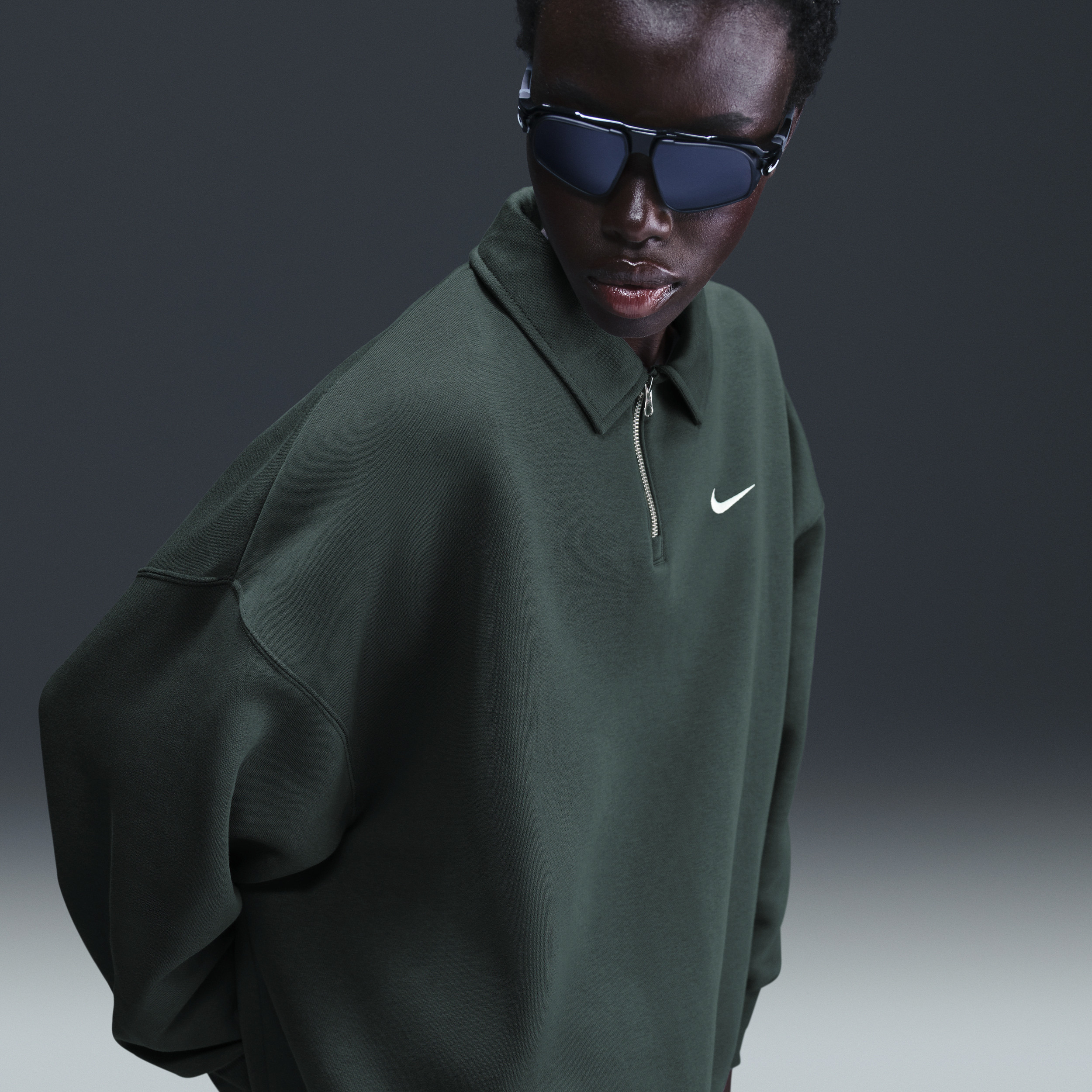 Women's Nike Sportswear Phoenix Fleece Oversized 1/4-Zip Polo in Green | FZ3207-338 | Nike (US)