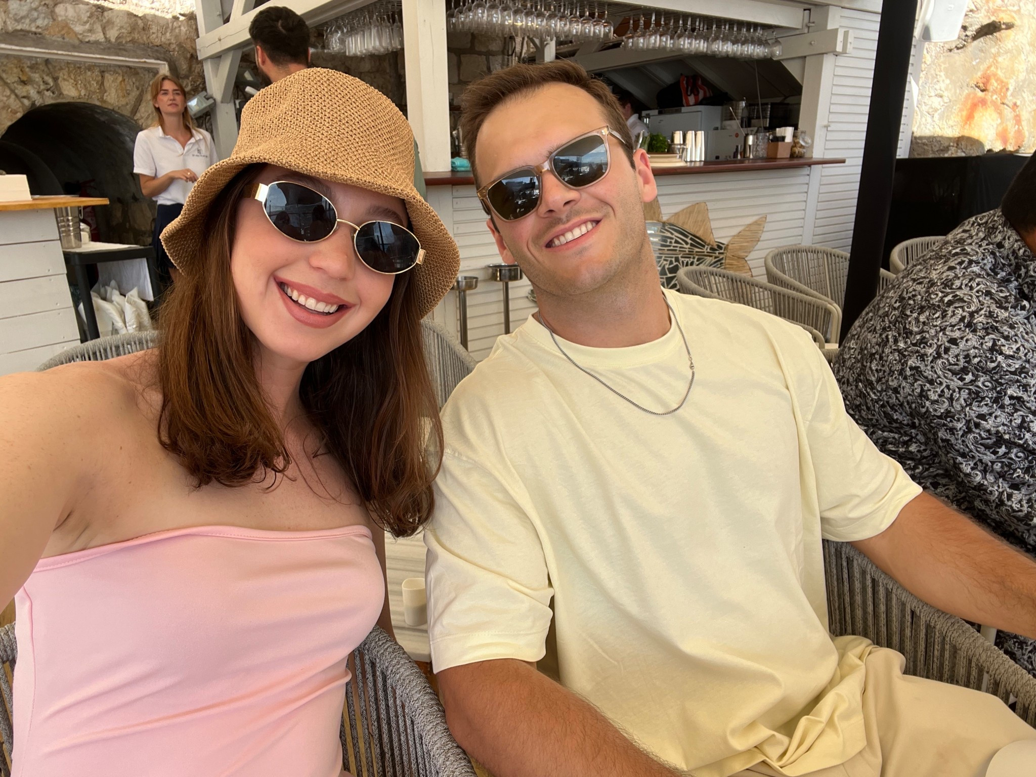 Simple Summer Style!

Summer, sunglasses, chain, David Yurman, pink top, woven hat, mens clothing.

#LTKSeasonal #LTKU #LTKSummerEdit
