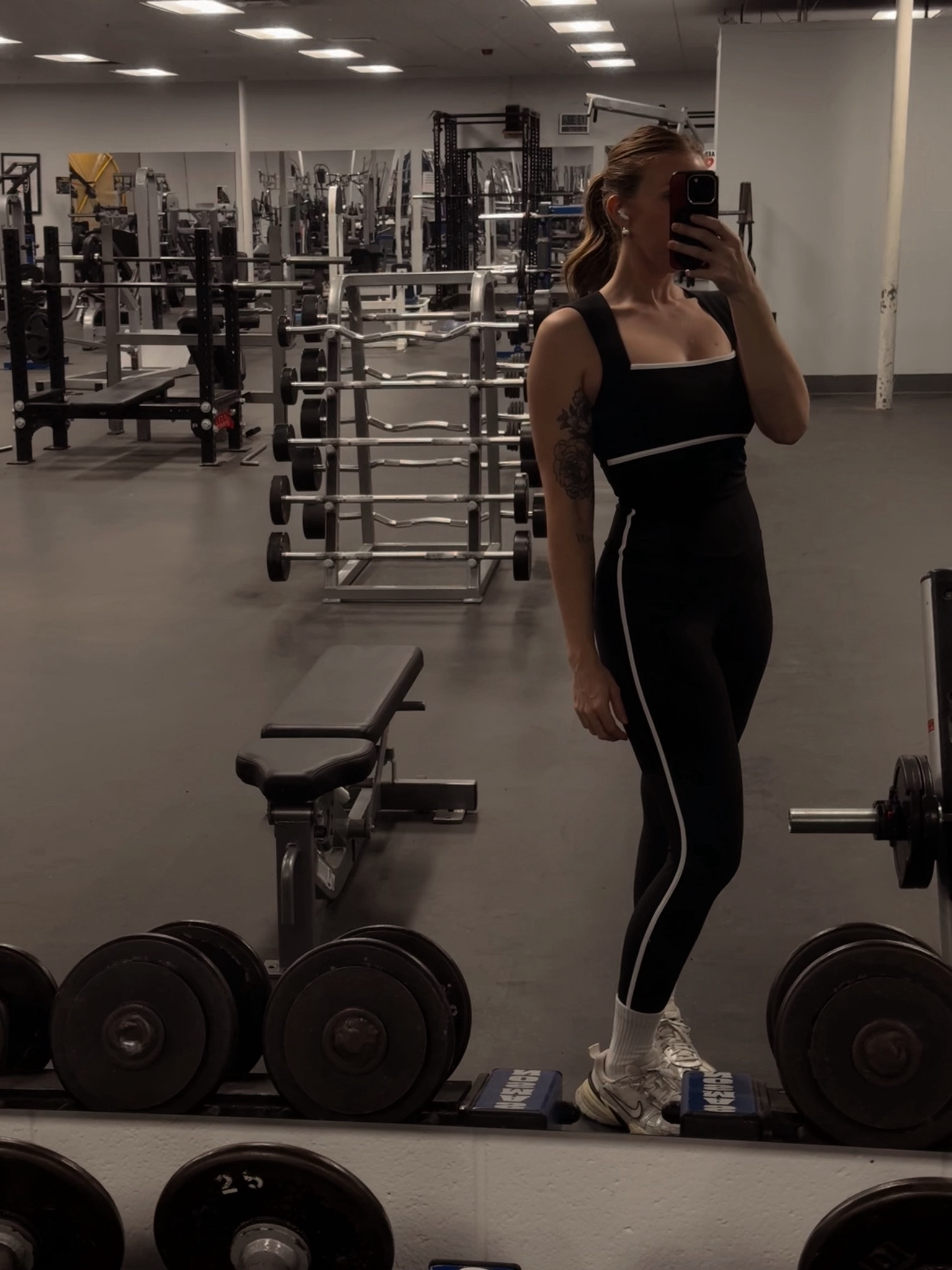 when your YPB set from abercrombie gives you meredith blake vibes ✨🖤

this cute set is on sale right now!

#LTKFitness #LTKActive #LTKSaleAlert