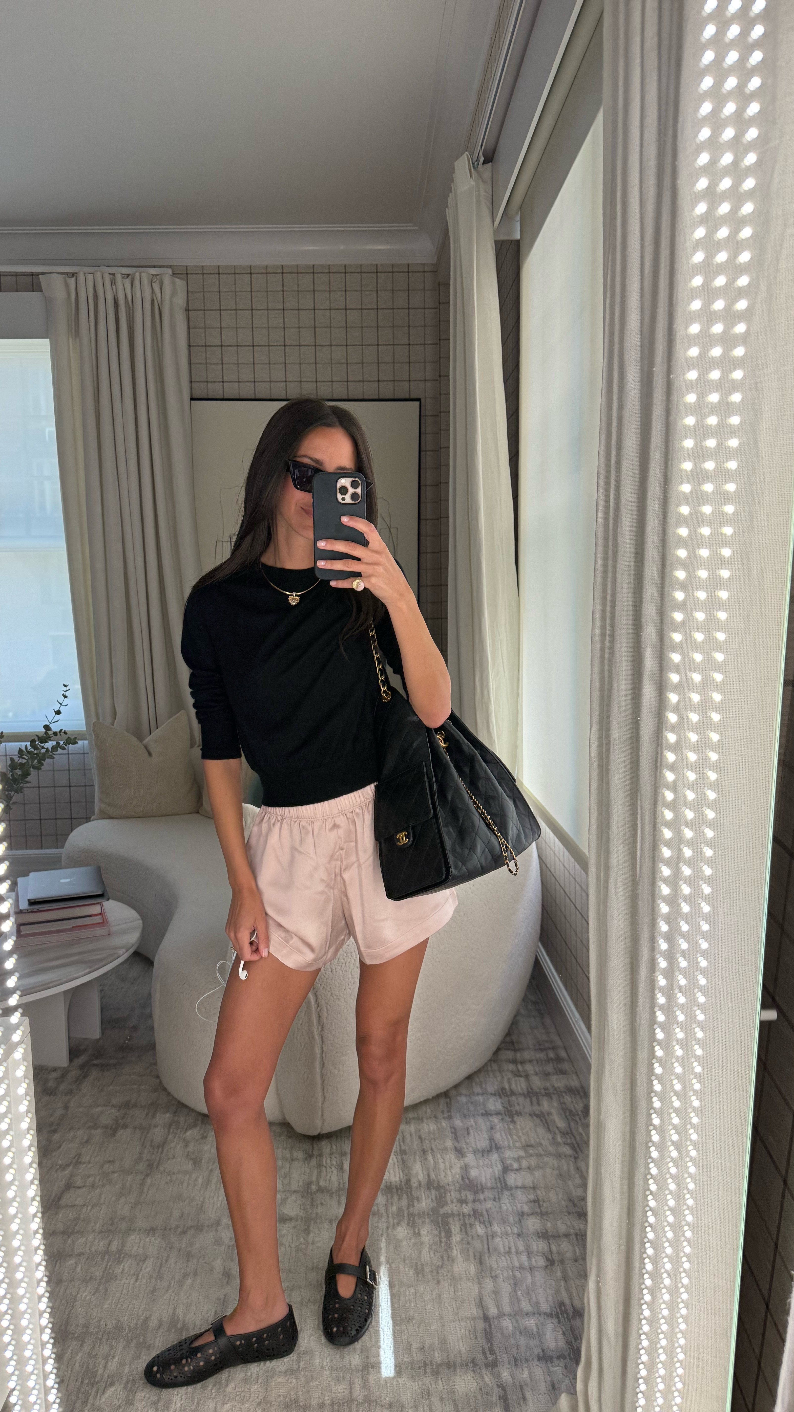 Outfit of the day is comfy casual 🖤