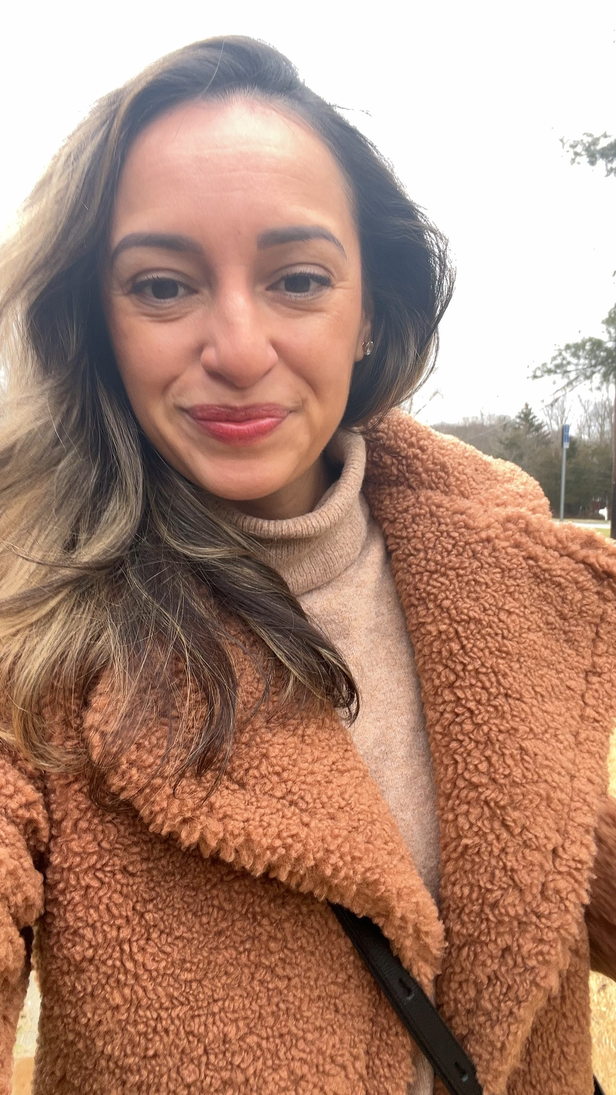 Winter brunch look. 

My teddy bear coat is old from A&F But I linked very similar options! 

#LTKfindsunder50 #LTKSeasonal #LTKfindsunder100