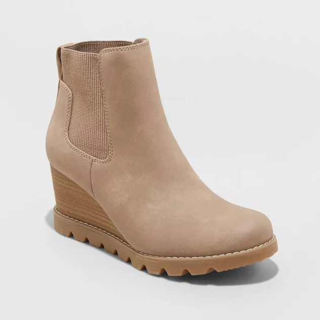 Women's Linda Wedge Chelsea Boots - Universal Thread™ | Target