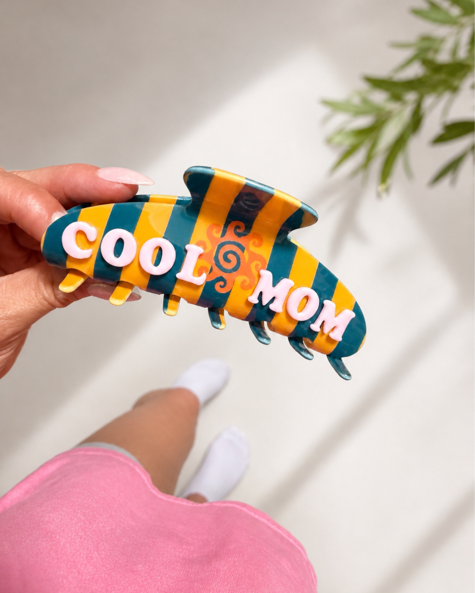Cool Mom Claw Clip

#LTKBeauty #LTKMothersDay #LTKgrwm