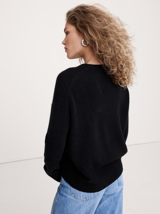 Oversized Midweight Cashmere Crew-Neck Sweater | Banana Republic (US)