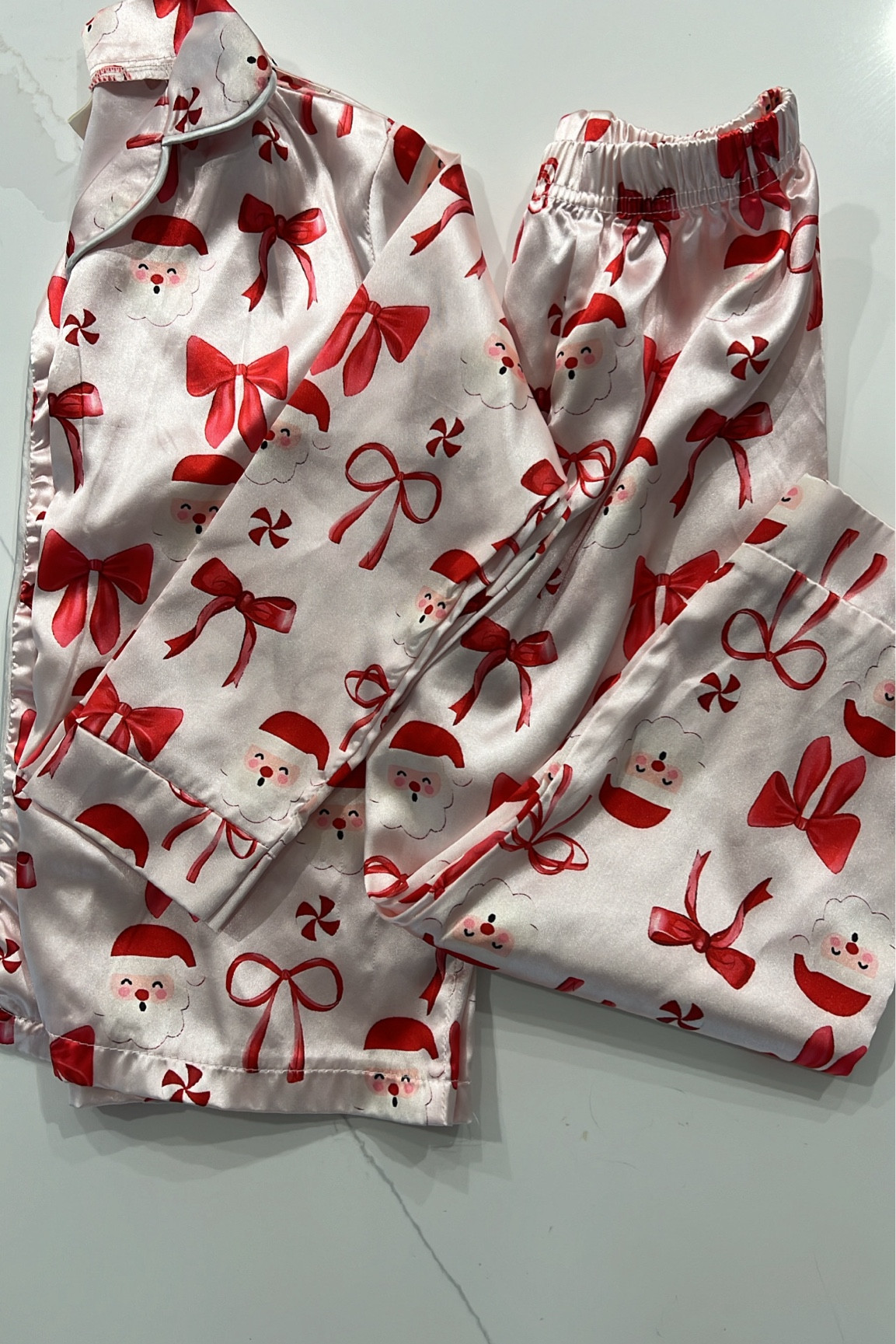 A sucker for cute Christmas PJs 🎅🏻

#LTKSeasonal #LTKHoliday #LTKFindsUnder50