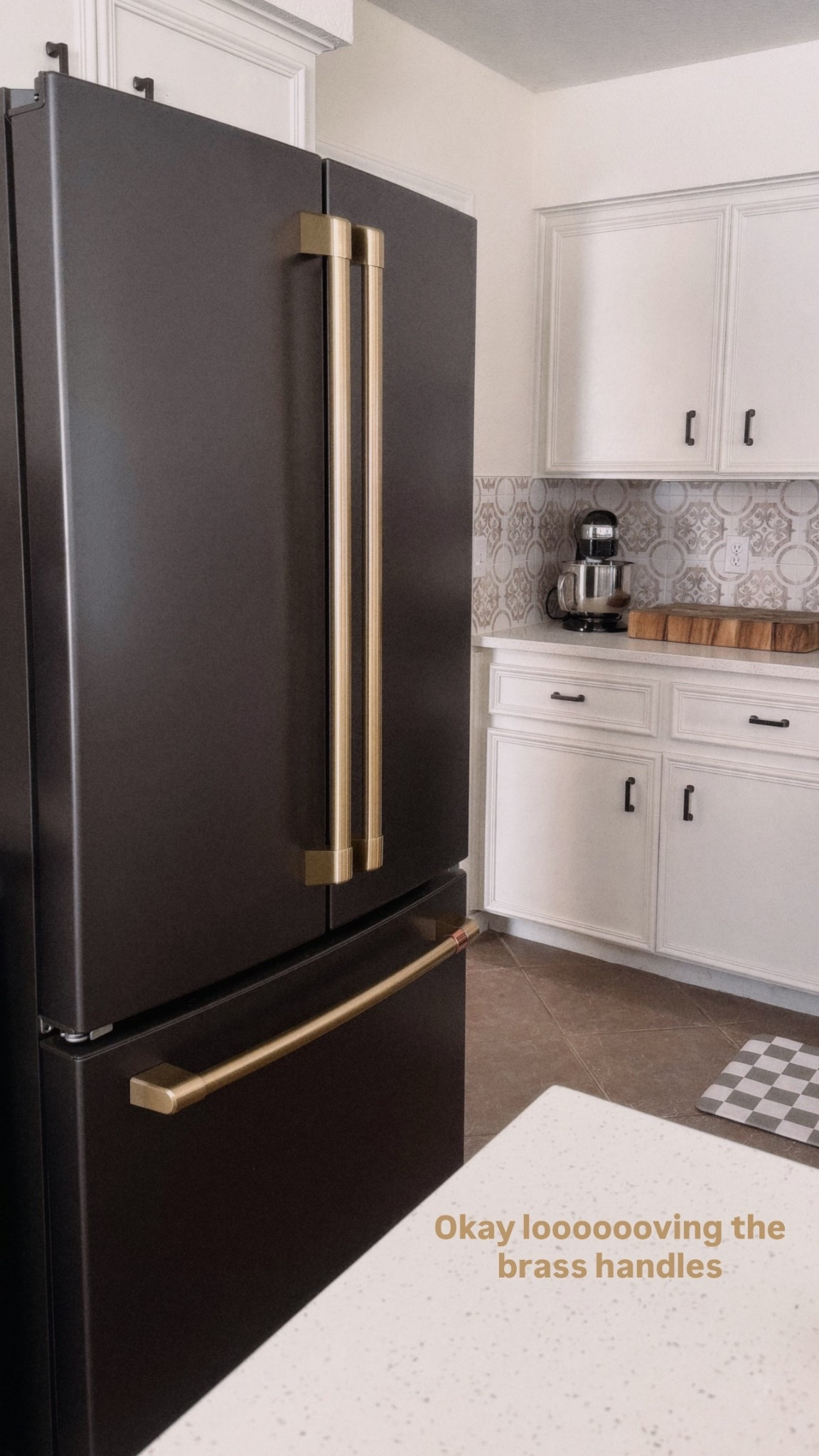 This really is adulting…. Waiting all week for your matte black new fridge with exchangeable bronze handles to come in 

😫🤝✨🛠️




#LTKGiftGuide #LTKHome #LTKSeasonal