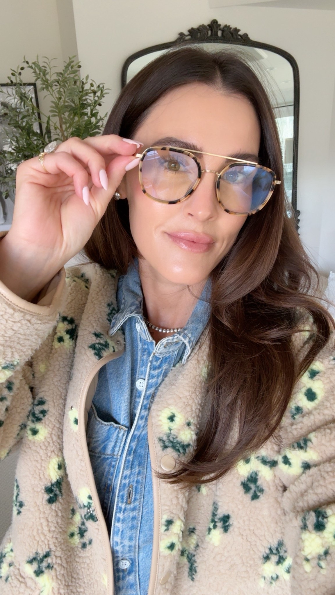One of my favorite styles of blue light blocking glasses 🤓

Spring outfit
Health 
Wellness 

#LTKootd #LTKmomlife #LTKselfcare