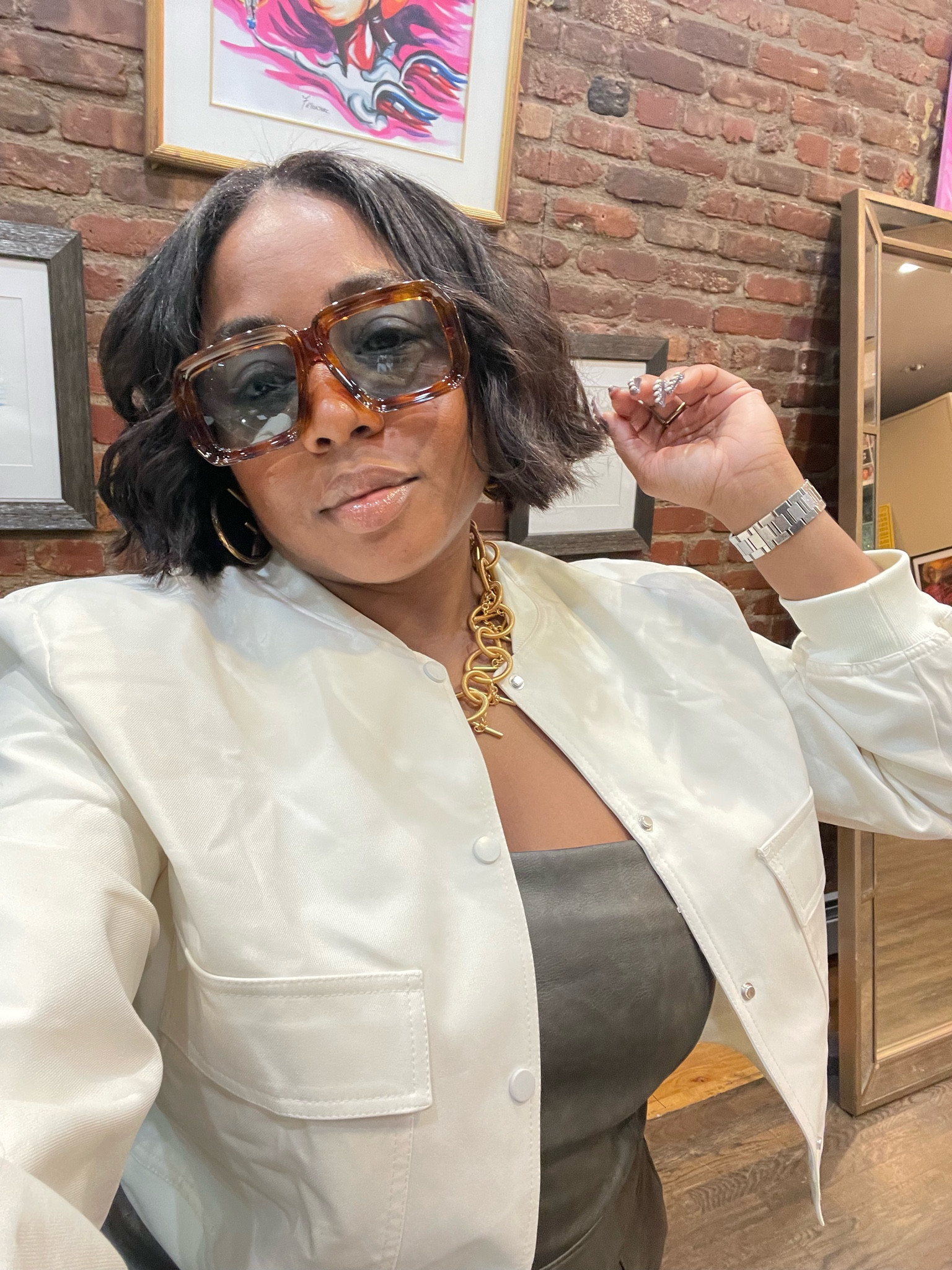 These light tinted sunglasses are the perfect indoor frames. My go-to as an alternative to make up and When you want to wear sunglasses inside but not seem rude or obnoxious 

#LTKstyletip #LTKbeauty #LTKGiftGuide