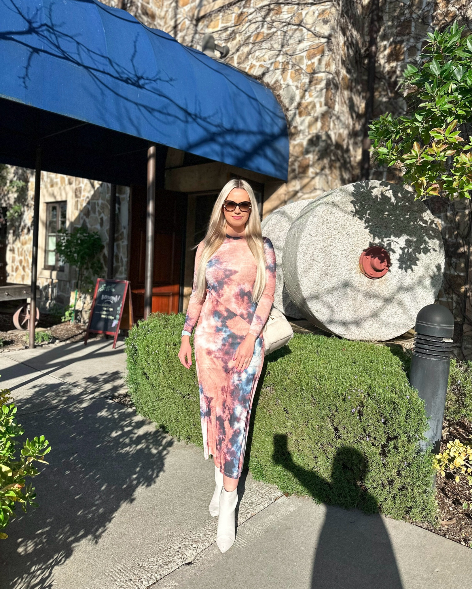 Dress is a sold-out style, but linking two similar dresses from the same designer!

Maxi Dress | Tie-Dye | Bardot

#LTKstyletip