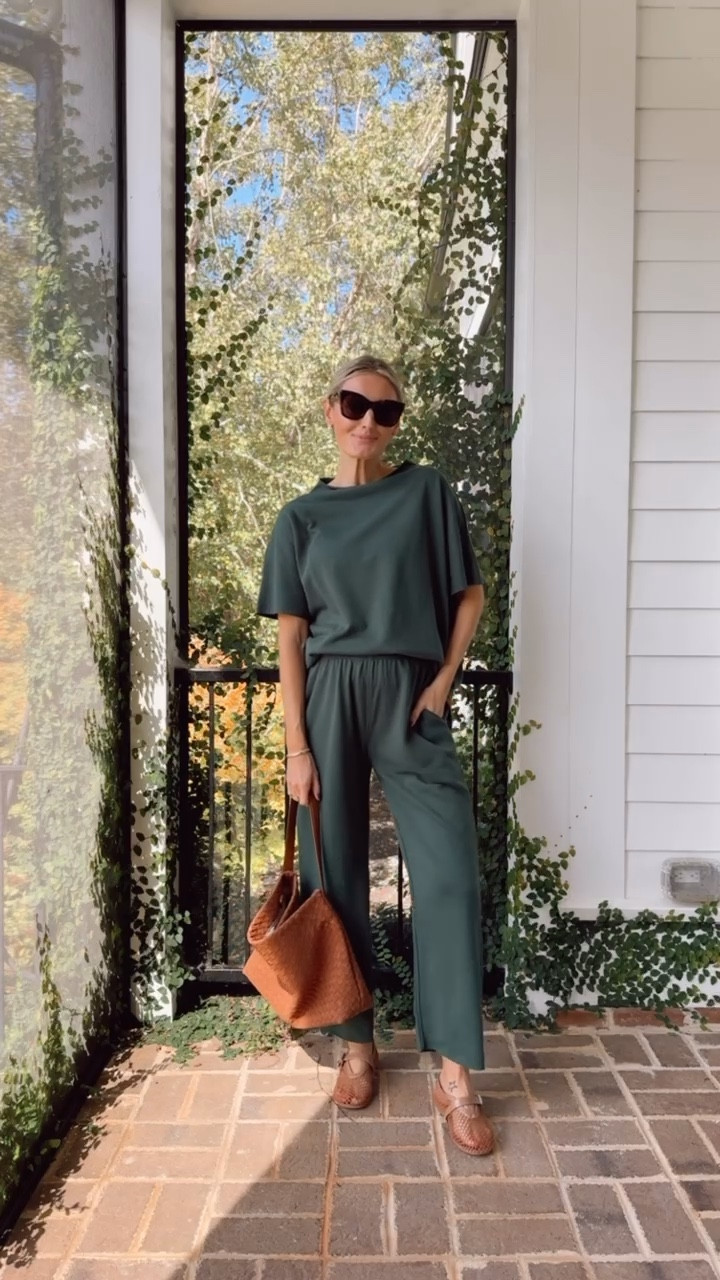 Cozy and stylish, this green matching set from Amazon is the perfect fall outfit—comfortable, versatile, and effortlessly chic for lounging at home or running errands! Wearing M.

#AmazonFashion #MatchingSet #GreenOutfit #WardrobeStaples #EverydayChic #EffortlessStyle #ClassicStyle #LTKStyle #FallOutfitInspo #AmazonFinds



#LTKFindsUnder50 #LTKSeasonal #LTKSaleAlert