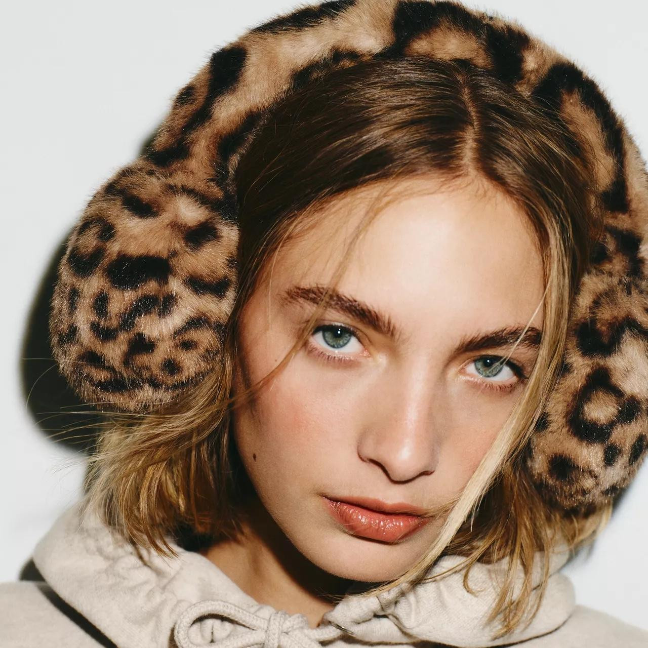 Zara Women's Multi Hat | Depop US