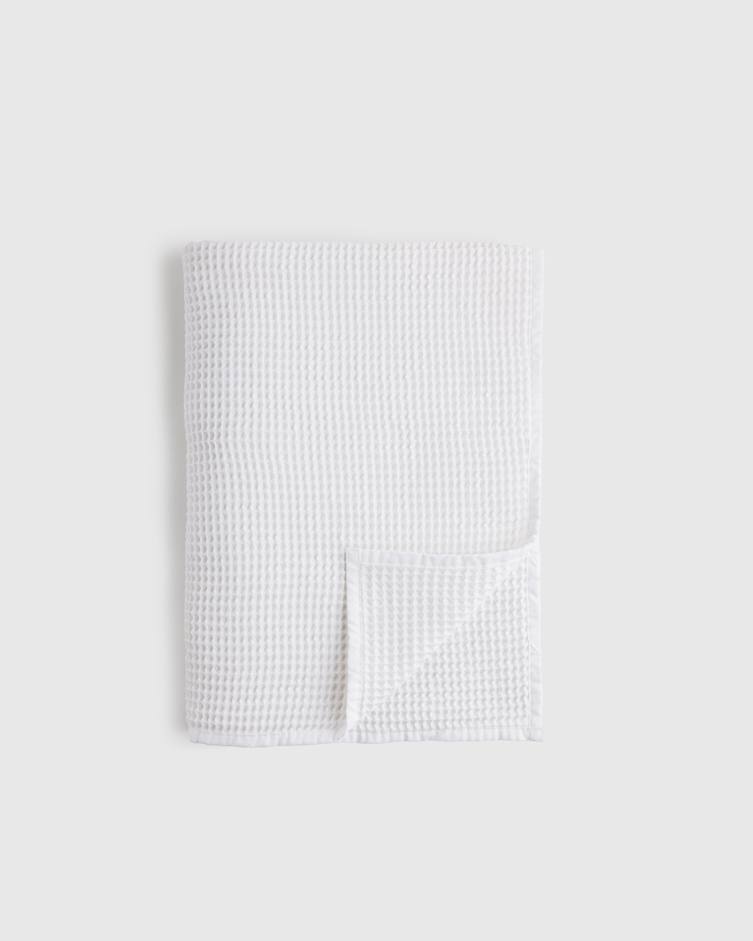 Quince | Organic Waffle Throw in White, Size 50x70, Cotton | Quince