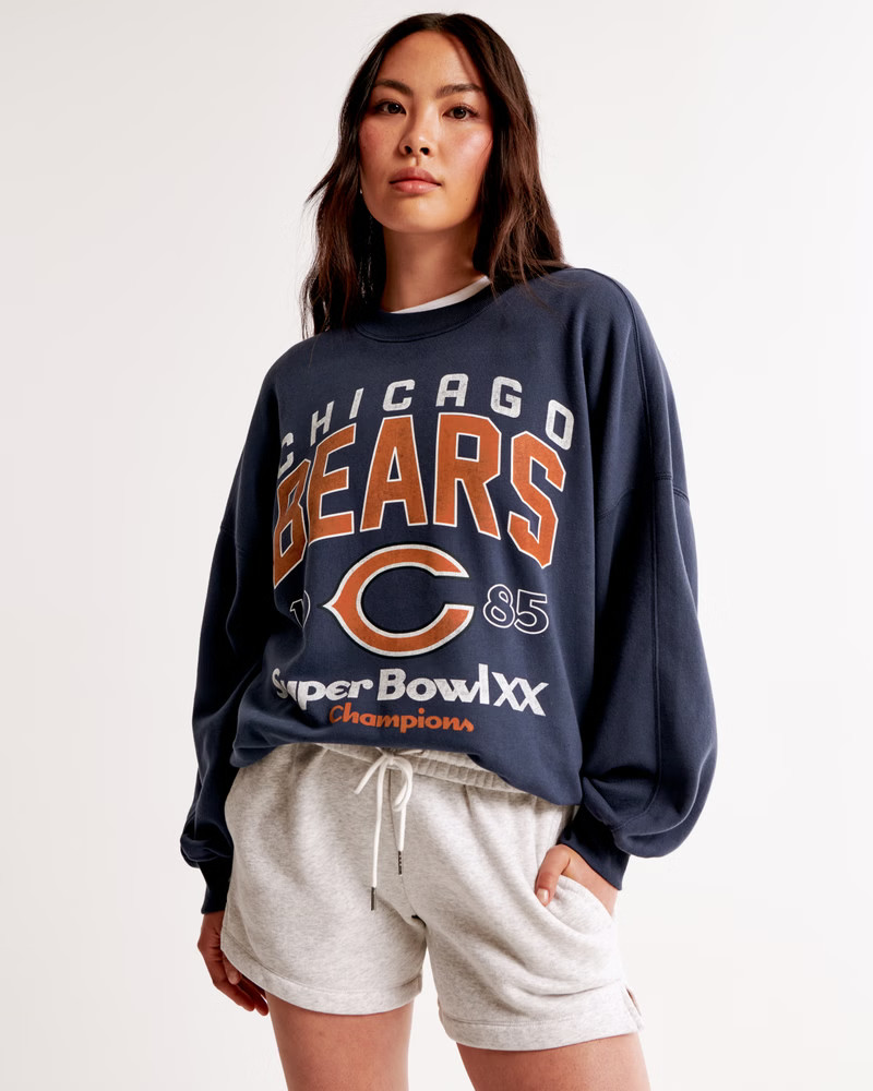 Chicago Bears Graphic Oversized Sunday Crew | Abercrombie & Fitch (US)