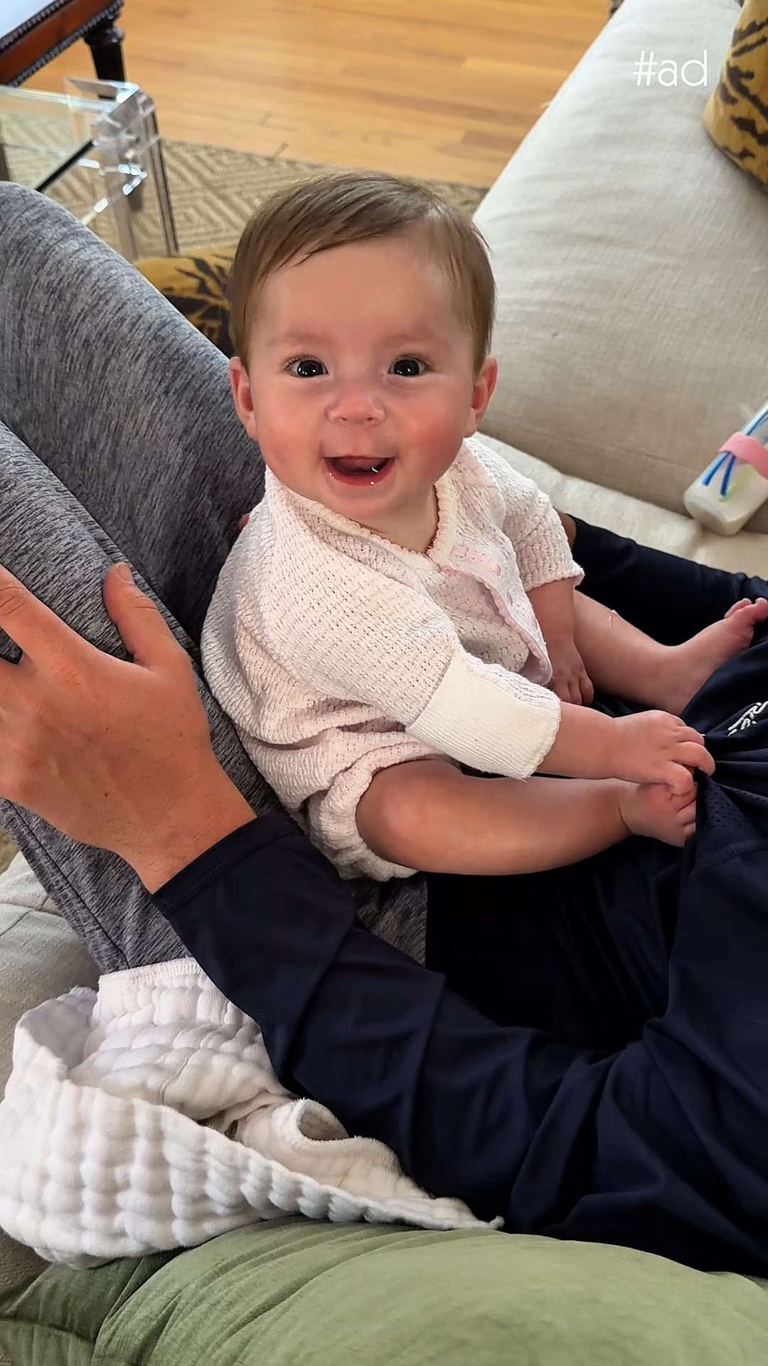 #ad As a second time mom, I thought I was prepared for how fleeting time is with littles. But, it just seems to go by even faster the second time around. Taking it all in and enjoying “the best days”. Both of my girls have been formula fed, and have done great. With Merritt we have used Enfamil NeuroPro Infant formula since she was born. Did you know babies brains double in size their fist year of life? @enfamil NeuroPro has DHA and MFGM to support brain development through age 5. So thankful for a formula we love that I know meets all of our needs + a growing healthy girl! We pick ours up at @target #targetpartner #target #enfamil #enfamilneuropro