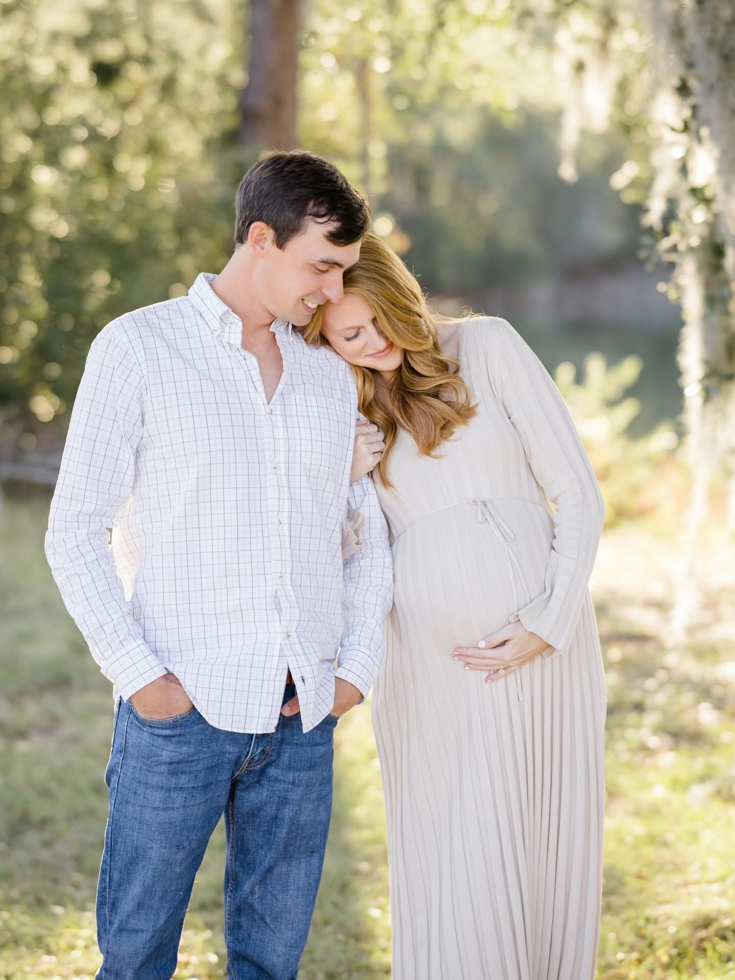 Maternity pics 🤍🤍

#LTKBump #LTKmomlife