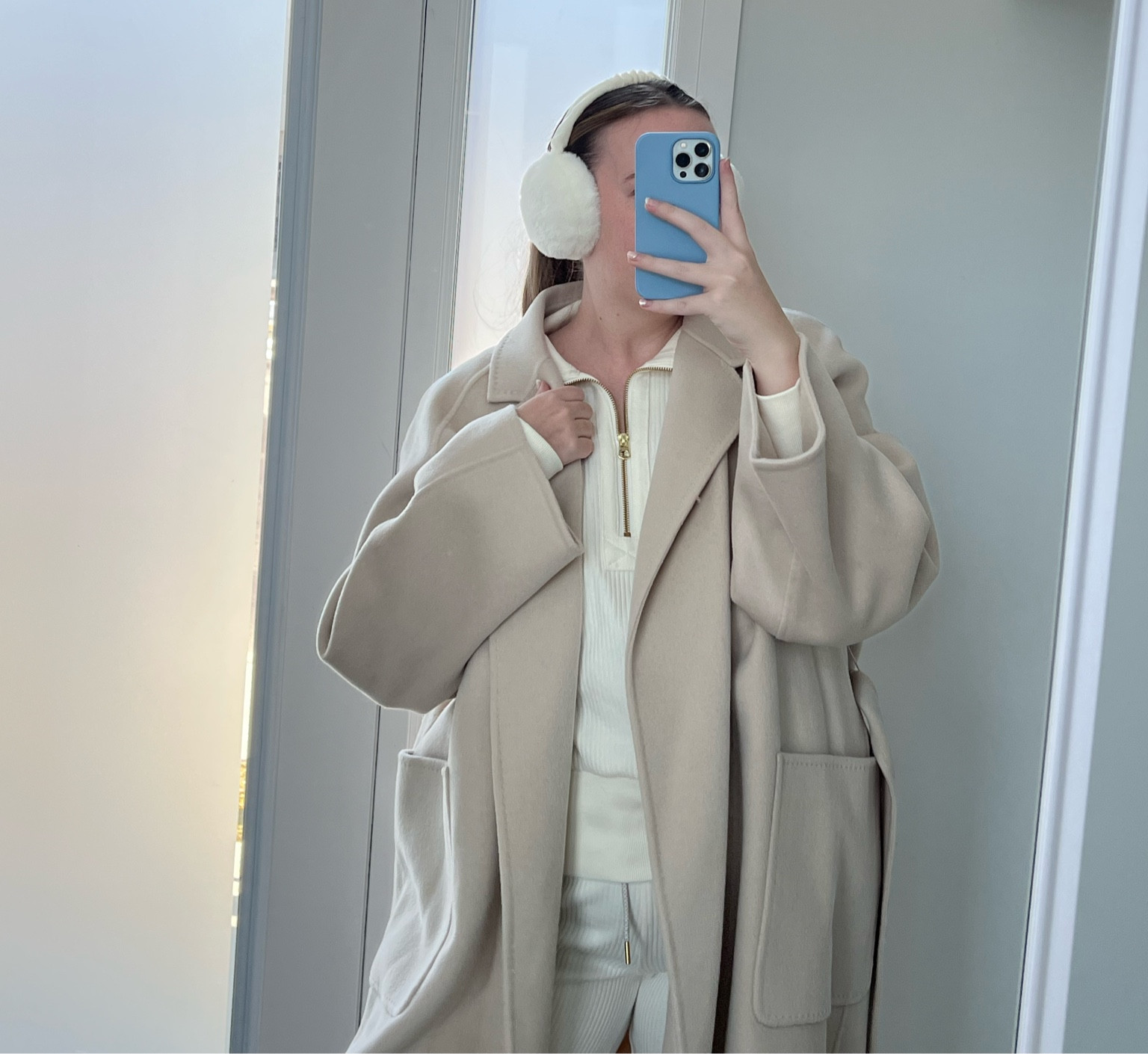 Winter staycation cozy outfit inspo

#LTKSeasonal #LTKtravel