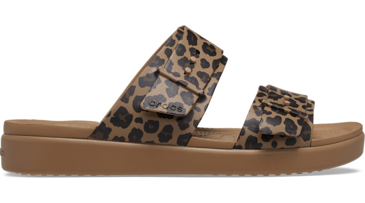 Brooklyn Buckle Low Low Animal Sandal | Crocs (US)
