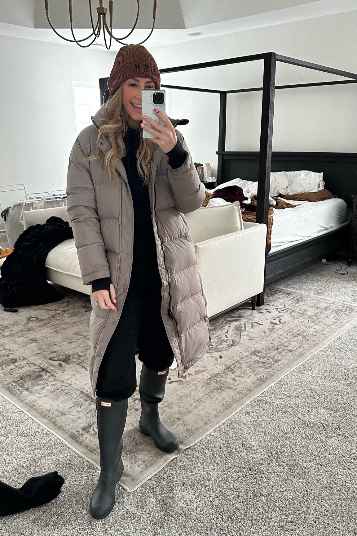 Snowy day LAYERED outfit!! Layered some thermals underneath from Amazon! The beanie is Nash collection, linking a similar style from Abercrombie! 


#LTKSeasonal