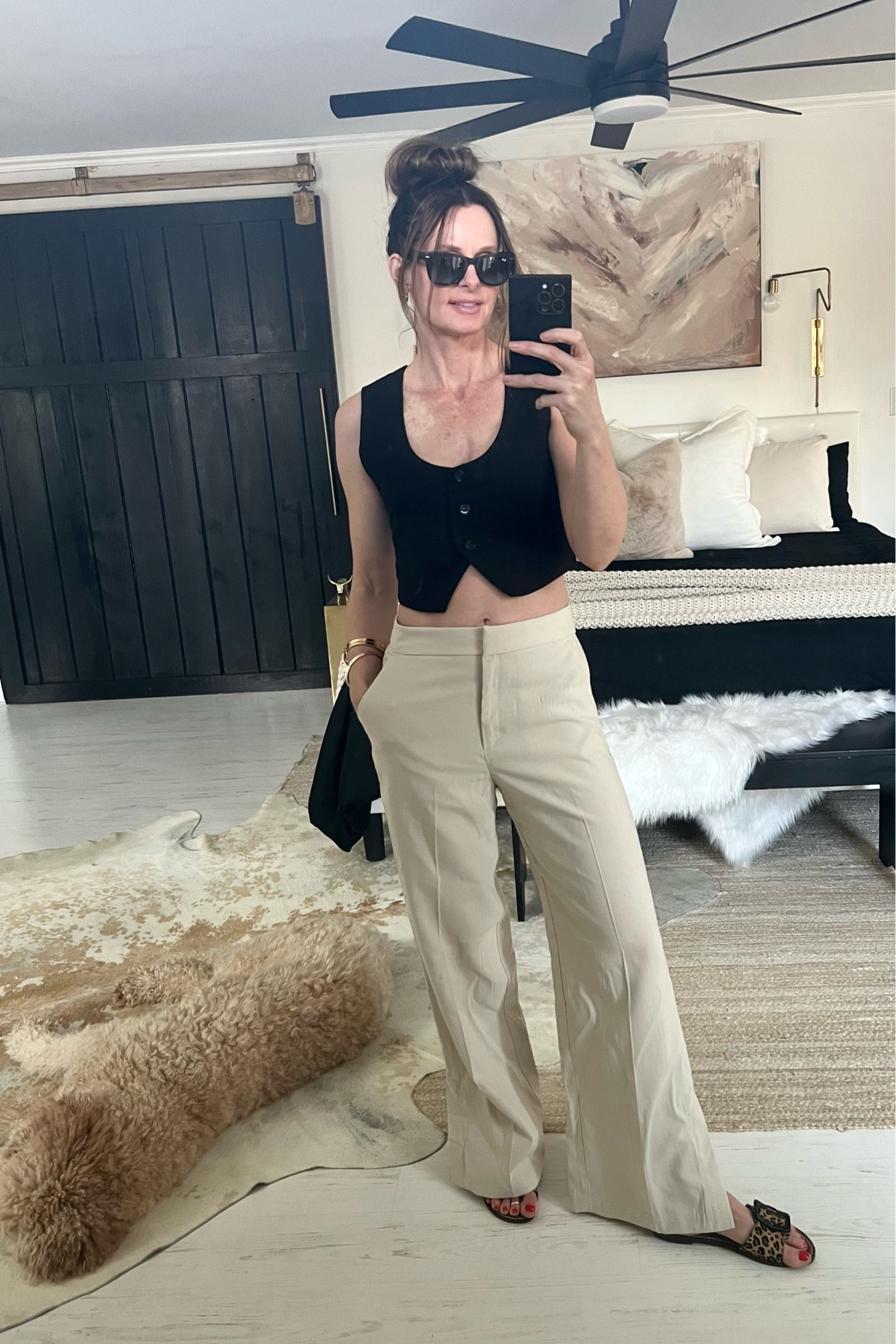 Wearing S in vest and 6 in pants. Size up in bottoms if you want a slouchy look. 

#LTKSeasonal #LTKstyletip #LTKunder50