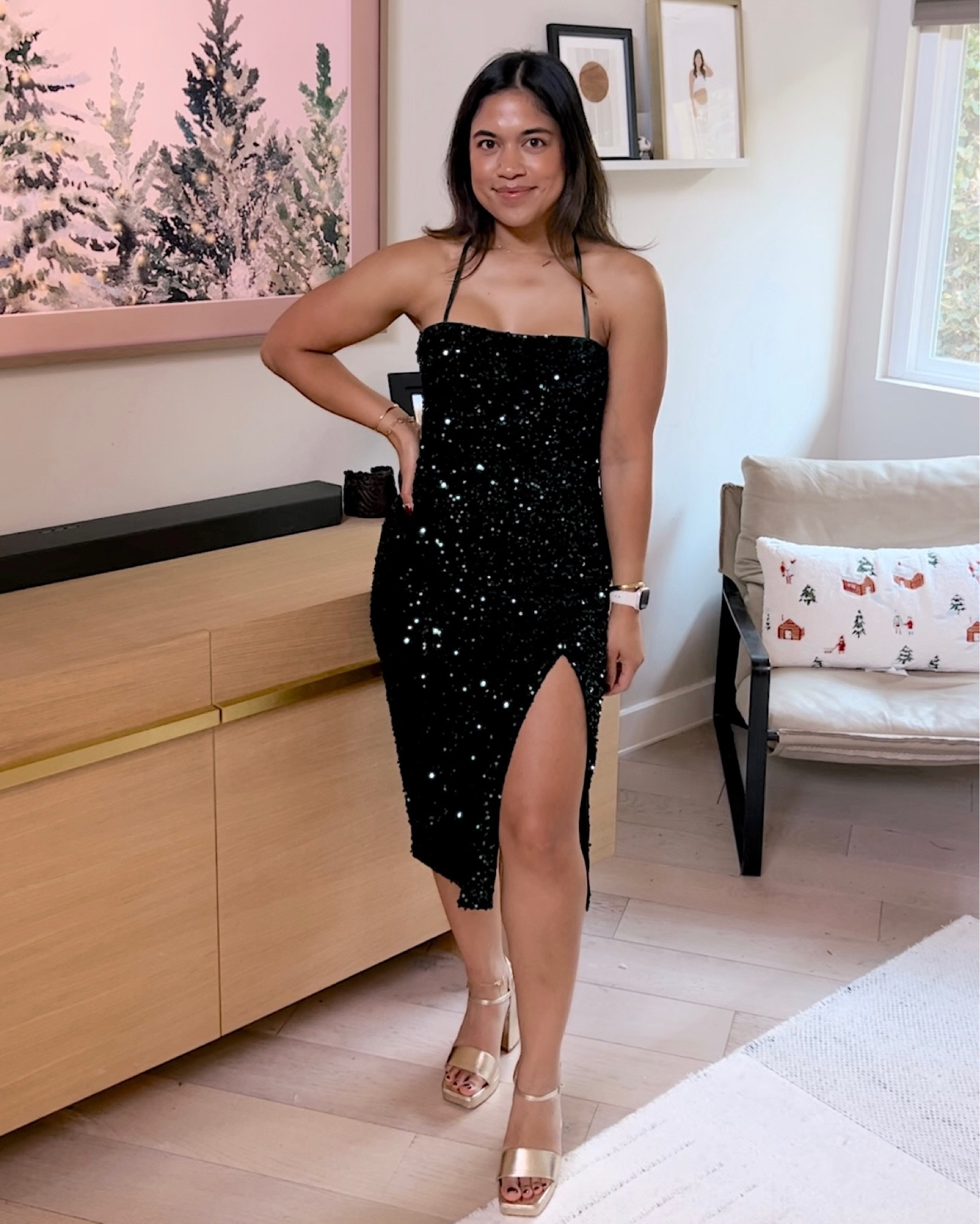 This sequin dress with open back is in major sale!! $20 and it’s amazing but selling quickly! Wearing a small 


#LTKfindsunder50 #LTKCyberWeek #LTKHoliday