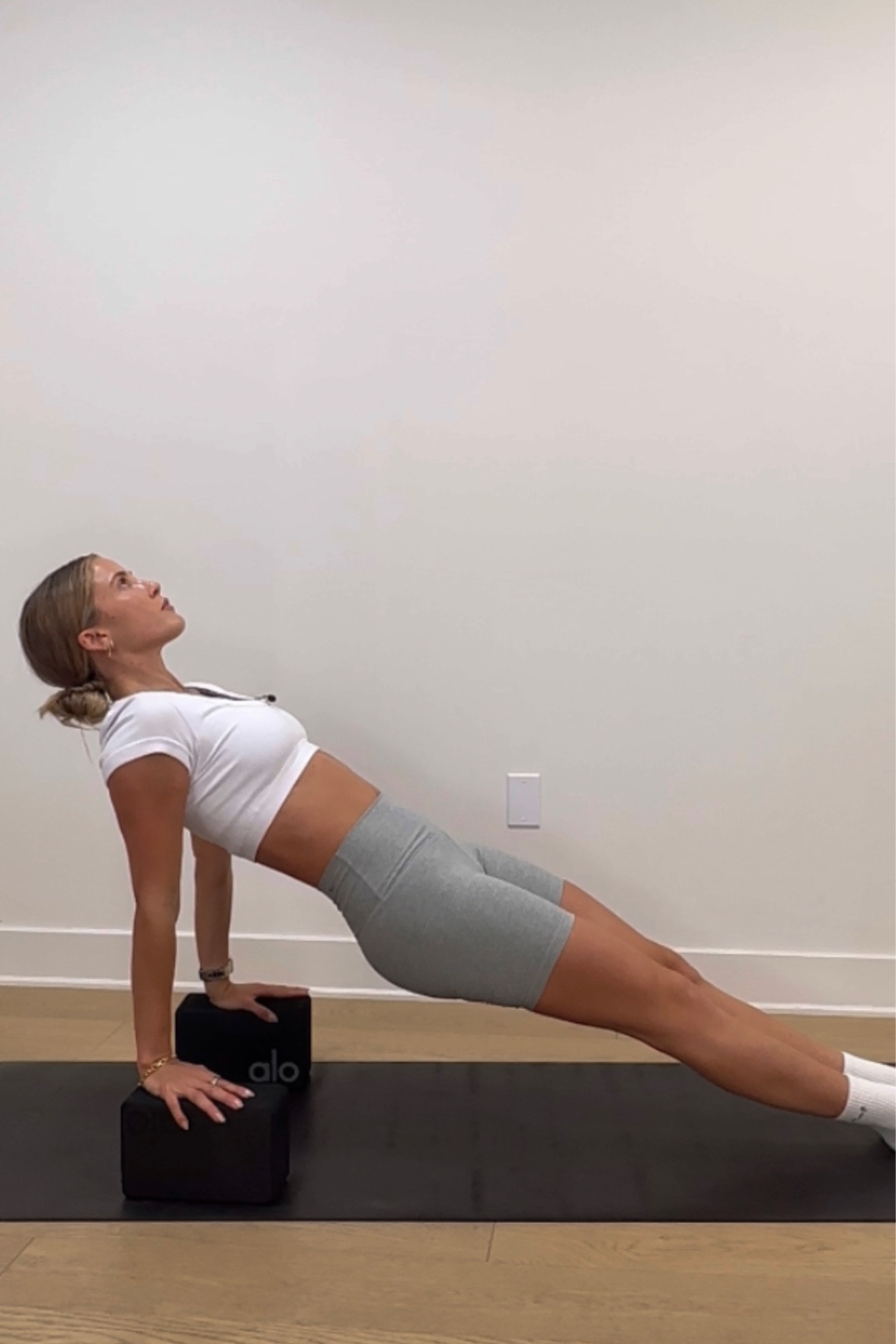 Intense Full Body outfit & equipment links 🩶