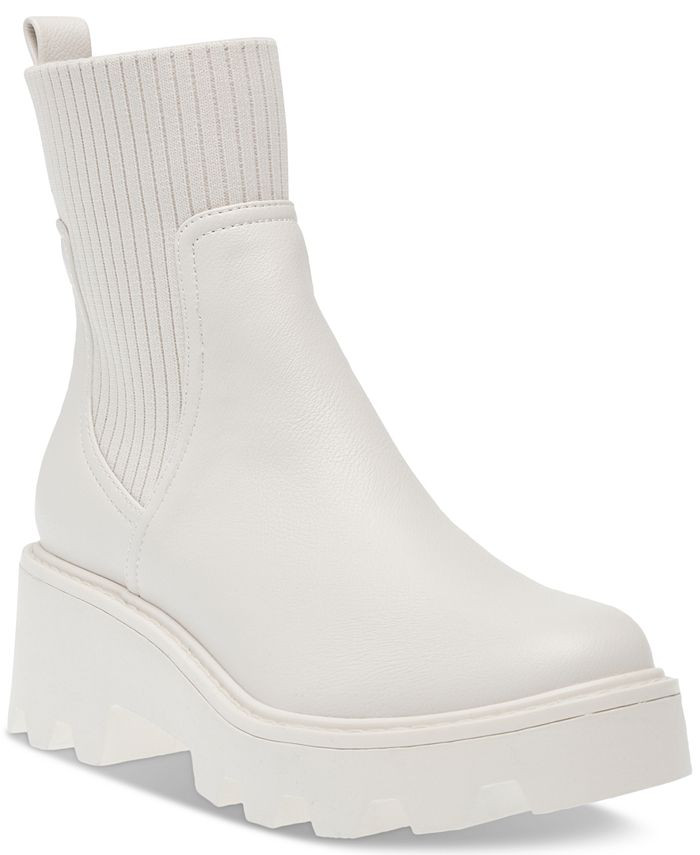 DV Dolce Vita Women's Villa Chelsea Lug Sole Booties & Reviews - Booties - Shoes - Macy's | Macys (US)