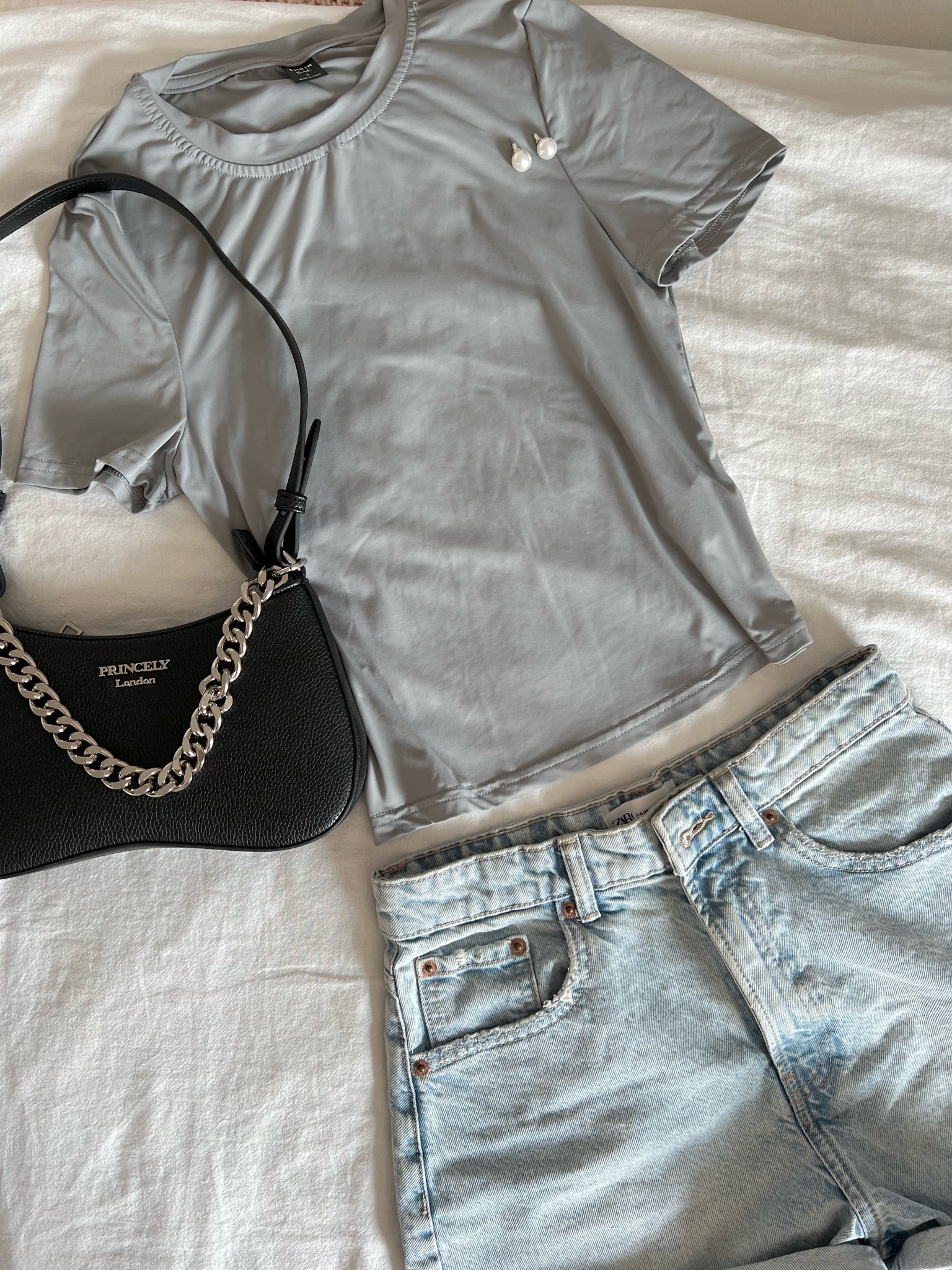 summer outfit, vacation outfit, beach outfit, Spring, spring essentials, crochet outfit, Häkel outfit, fashion, 2023 fashion, basics, gold hoops, gold jewelry, sweatpants, longsleeve, beige, H&M, outfit inspo, outfit inspiration, blue jeans, bag, spring 2023, spring fashion

#LTKFind #LTKunder50 #LTKstyletip