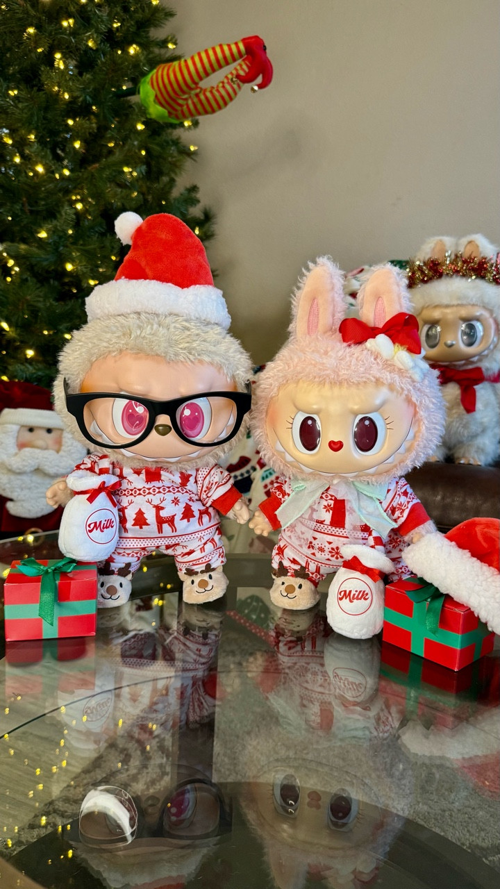 Christmas pajamas that fit large Labubus at Target!🎄🦌⛄️✨



#LTKSeasonal #LTKHoliday