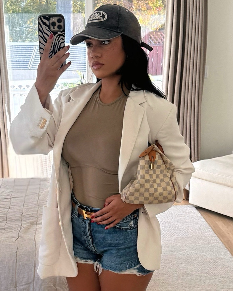 Casual errands fit 🩵 belt is Hermes, hat I bought at the Land Rover dealership, LV bag is a speedy 30 from like 2014, and shoes Zara! 

#LTKStyleTip #LTKBeauty #LTKWorkwear