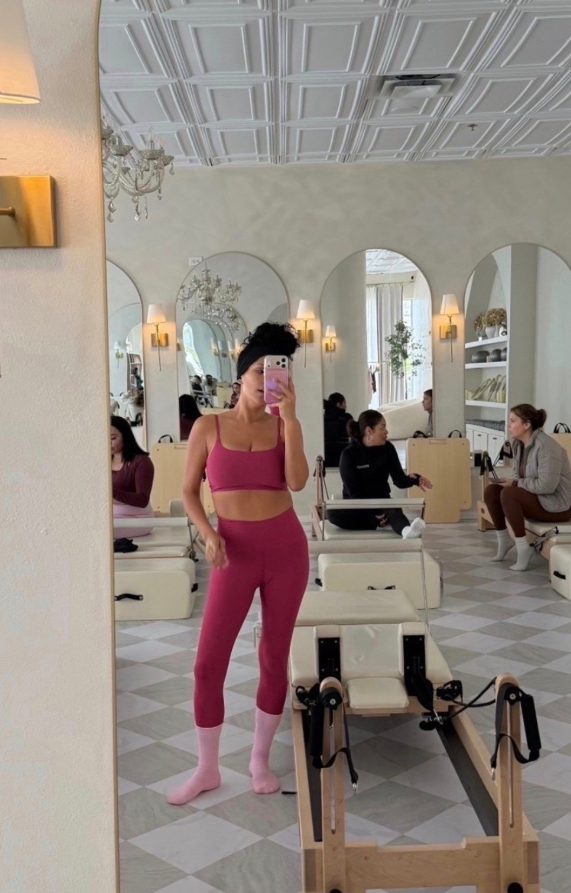 Pretty in pink and showing up for myself one workout at a time 💕✨

#PilatesLife #PinkPilates #WorkoutSet #ActivewearStyle #PilatesOutfit #WellnessJourney #FitnessFashion #PinkAesthetic #LTKFitness #LTKActivewear

#LTKdayinmylife #LTKmorningroutine #LTKfitnessgoals