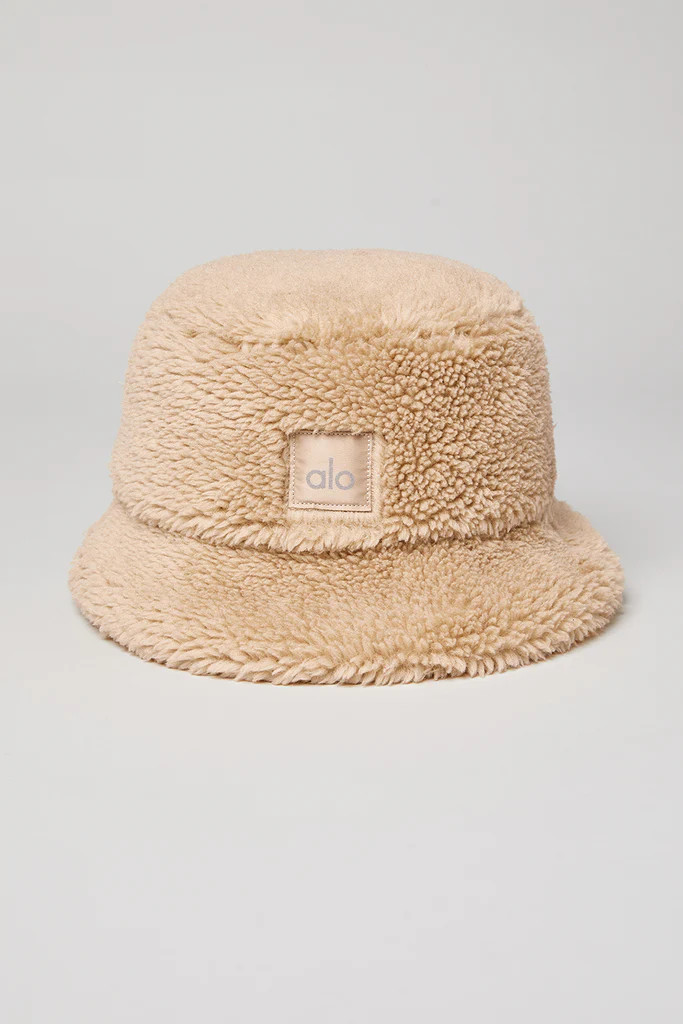 Foxy Sherpa Bucket Hat | Alo Yoga (US)