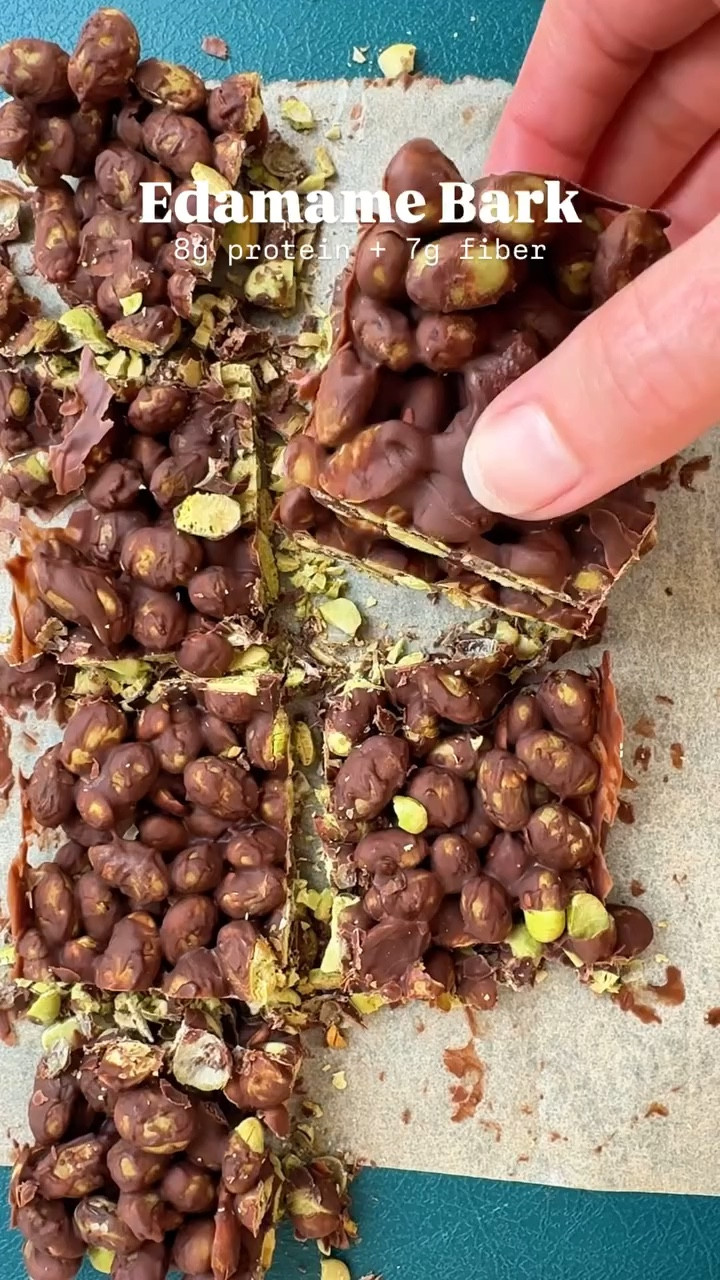Crunchy, chocolatey EDAMAME BARK! 🌱🍫✨

I turned one of my fave high protein snacks (roasted edamame) into a sweet and salty treat that’s packed with protein (and fiber!!) and works great for satisfying my sweet tooth. You gotta try this one! 🤗 

 #edamamebark #saltysweet #highproteinsnack #chocolatetreat #highfibersnack #LTKFitness #LTKActive #LTKHome