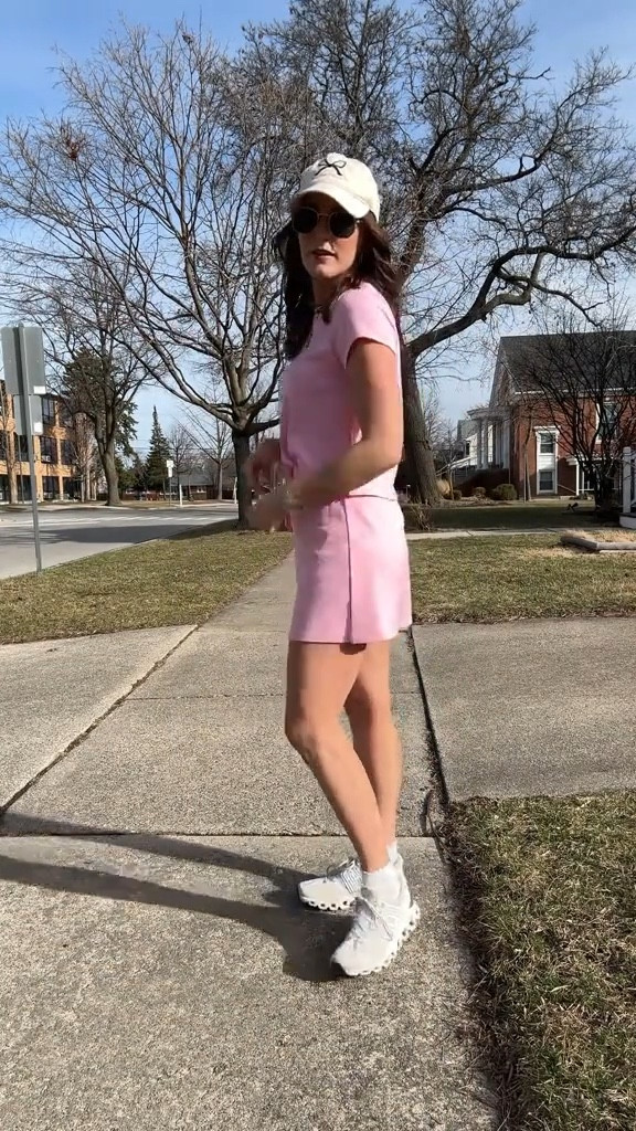 Daycare pickup outfit inspo! 

#LTKWatchNow #LTKFindsUnder50 #LTKStyleTip