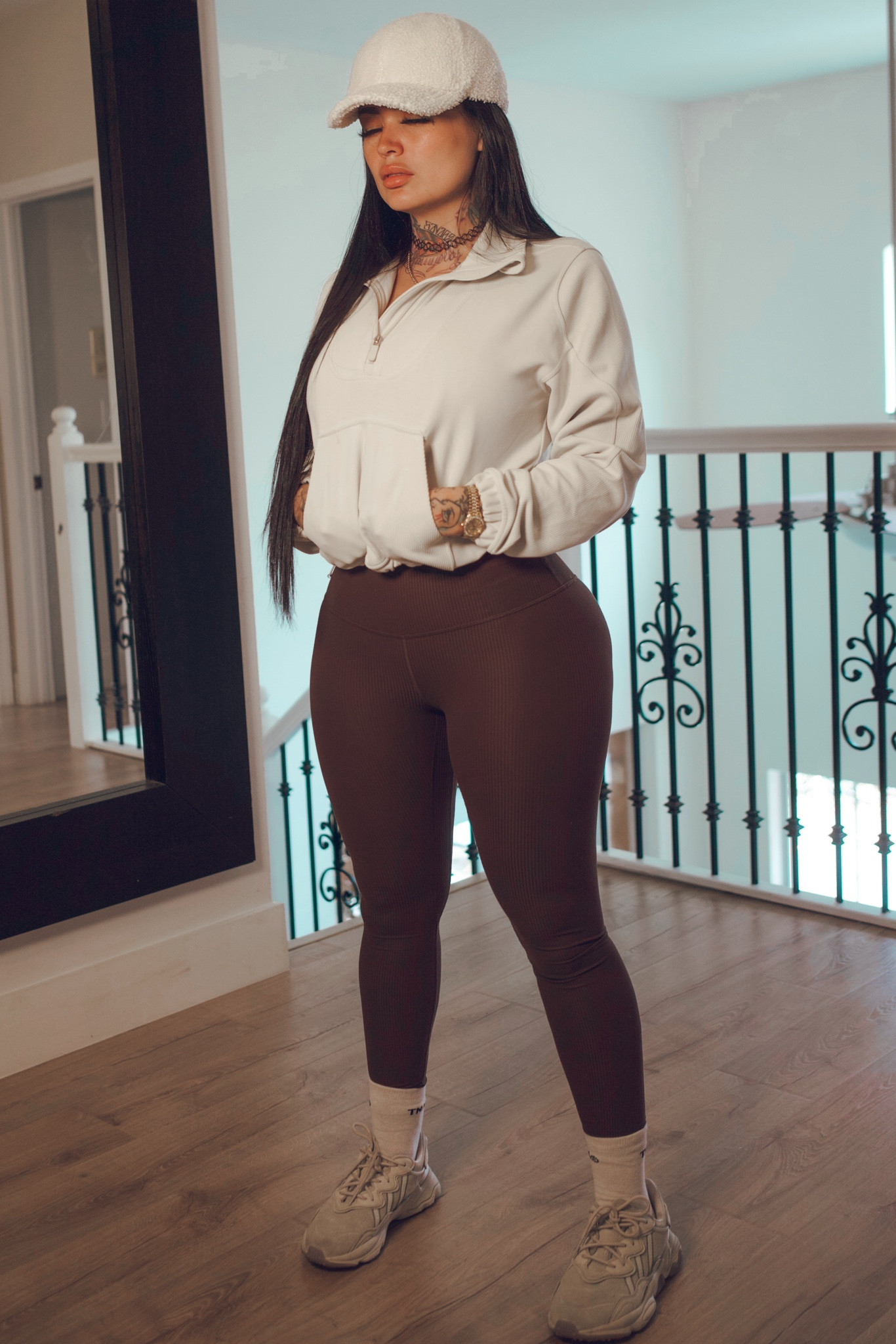 Babseball Mom outfit.
Pants and sweatshirt size 4
Hat from forever 21

#LTKstyletip #LTKfitness #LTKbeauty