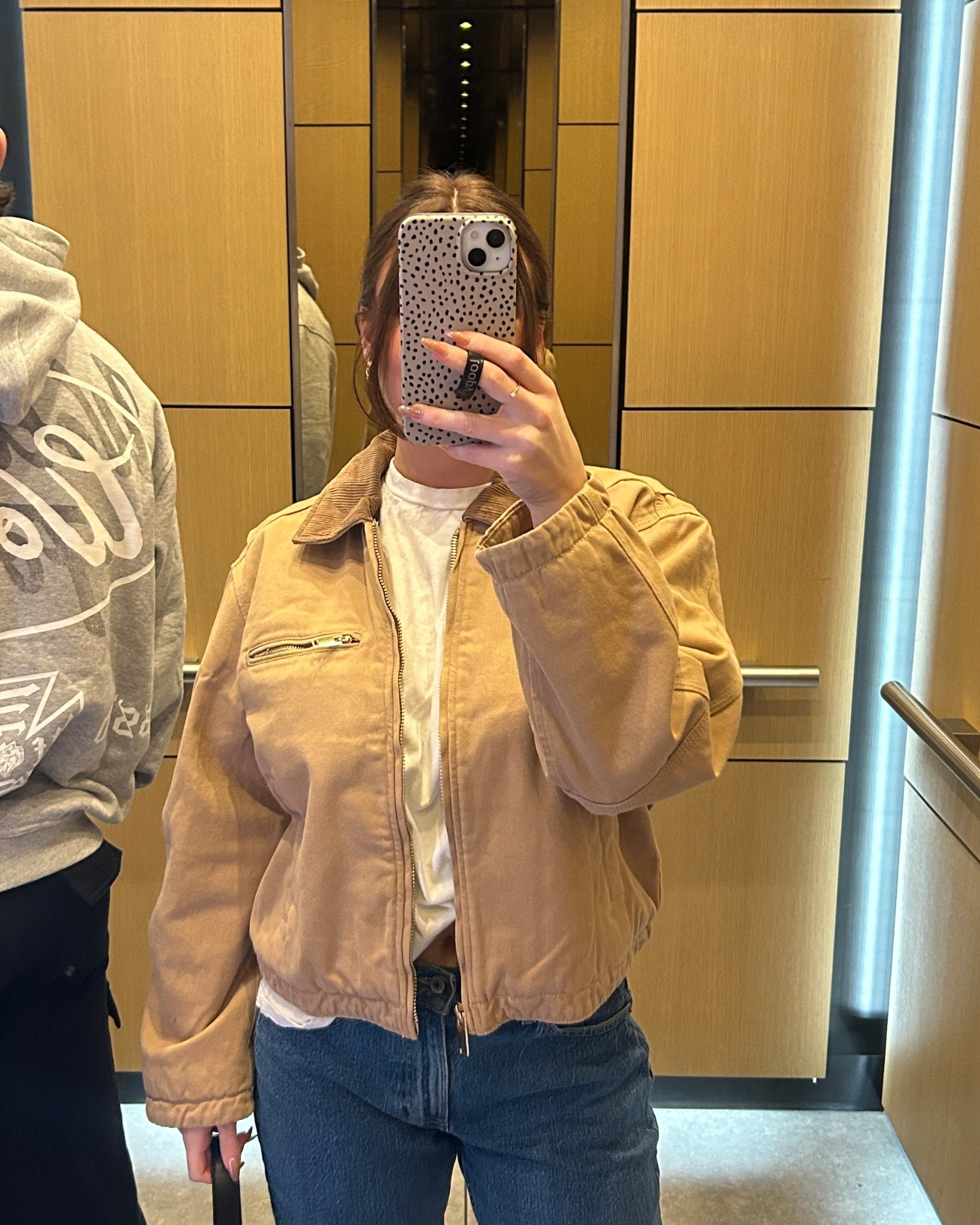 the best barn jacket 🤎 #winteroutfit #casualootd #barnjacket #abercrombiefind #abercrombiesale #basics

#LTKSaleAlert #LTKSeasonal #LTKootd