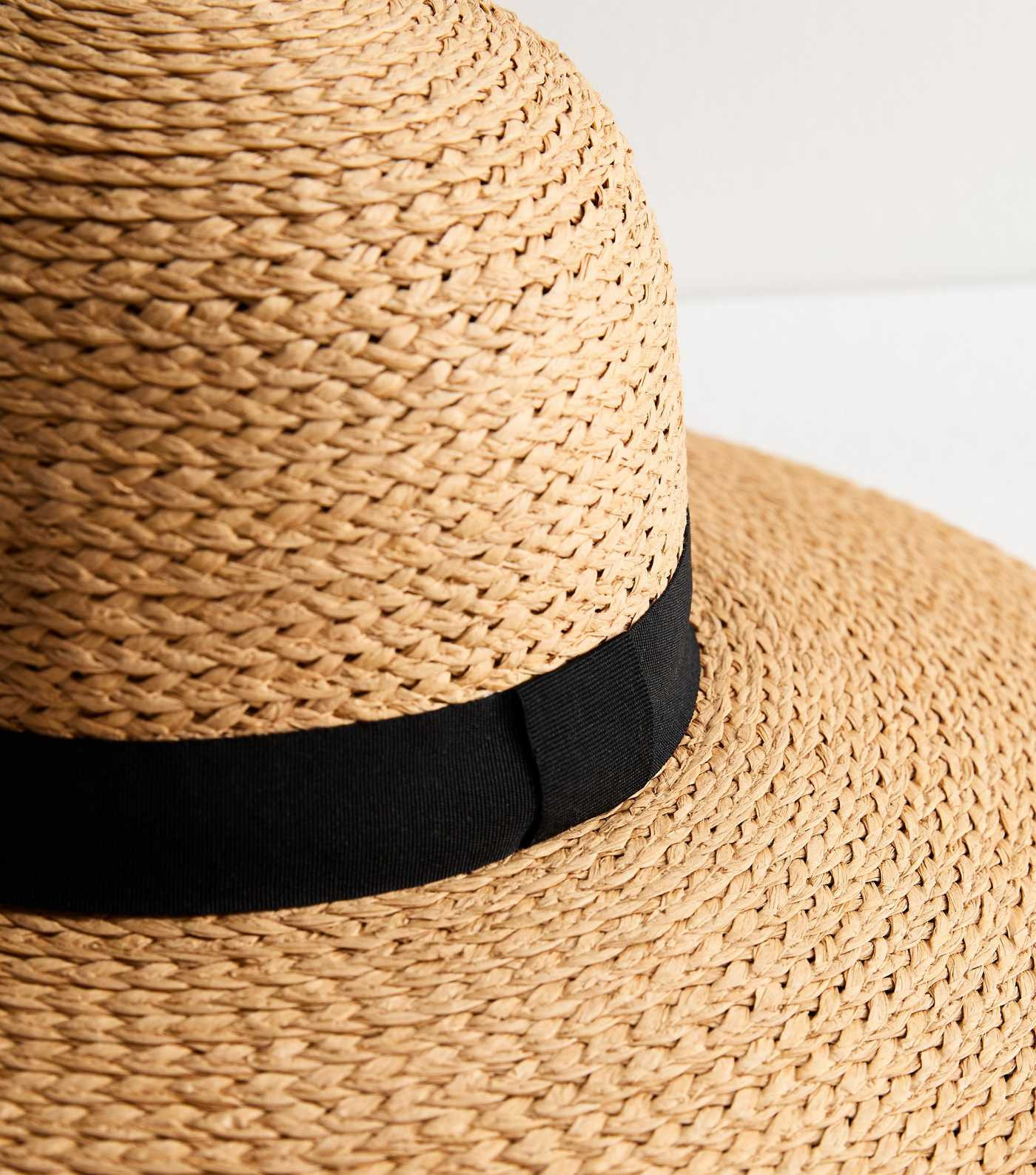 Tan Straw Effect Oversized Hat | New Look | New Look (UK)