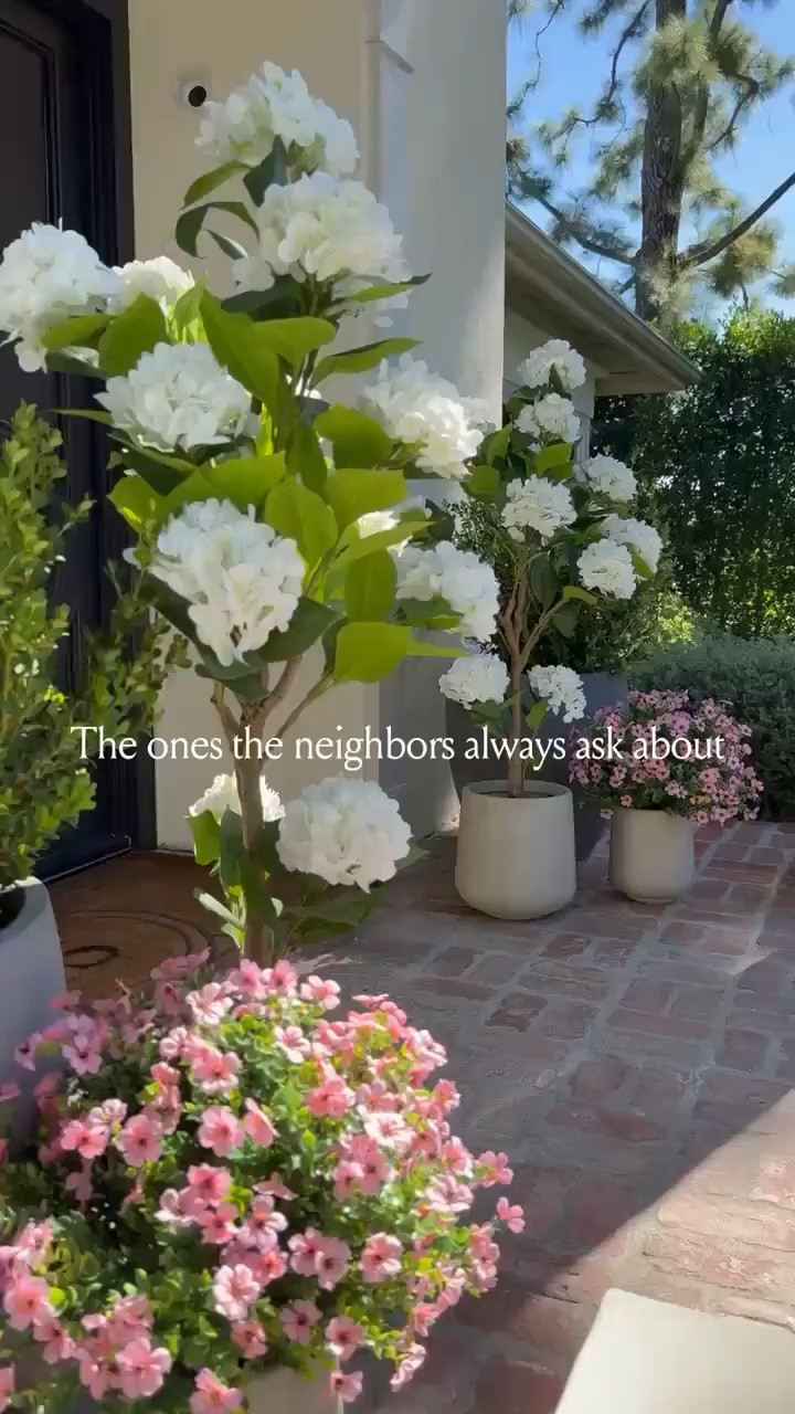 The perfect porch flowers! 🌸

#LTKHome #LTKSeasonal #LTKdayinmylife