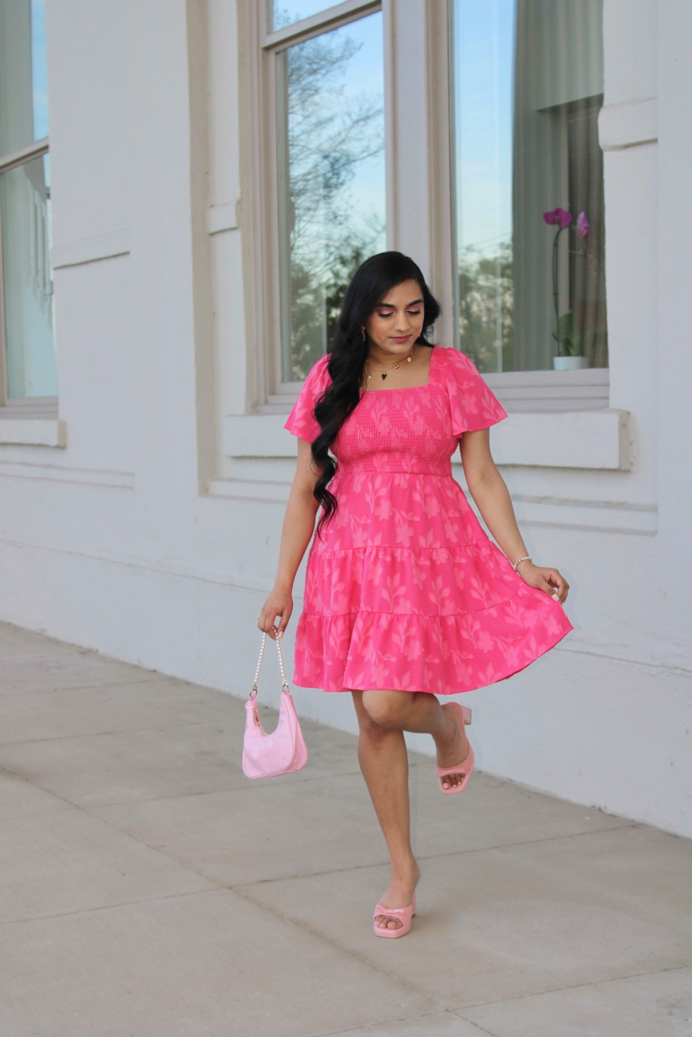 • Monochroma-{pink} 🩷🌸 •

Just a little preview of my spring state of mind! 🌷 This dress features a delicate floral burnout pattern, flutter sleeves, square neckline, smocked bodice, and yes it has pockets! It’s from Amazon, on sale for $40, and comes in 8 more gorgeous colors for whatever spring vibe is calling you! ✨

pink floral dress, floral burnout dress, pink outfit, pink purse, pink heels, amazon spring dress, amazon fashion finds, spring styles, spring fashion, spring outfit, girly style, girly fashion, girly outfit, feminine fashion, feminine style, feminine outfit 


#LTKSaleAlert #LTKootd #LTKSeasonal