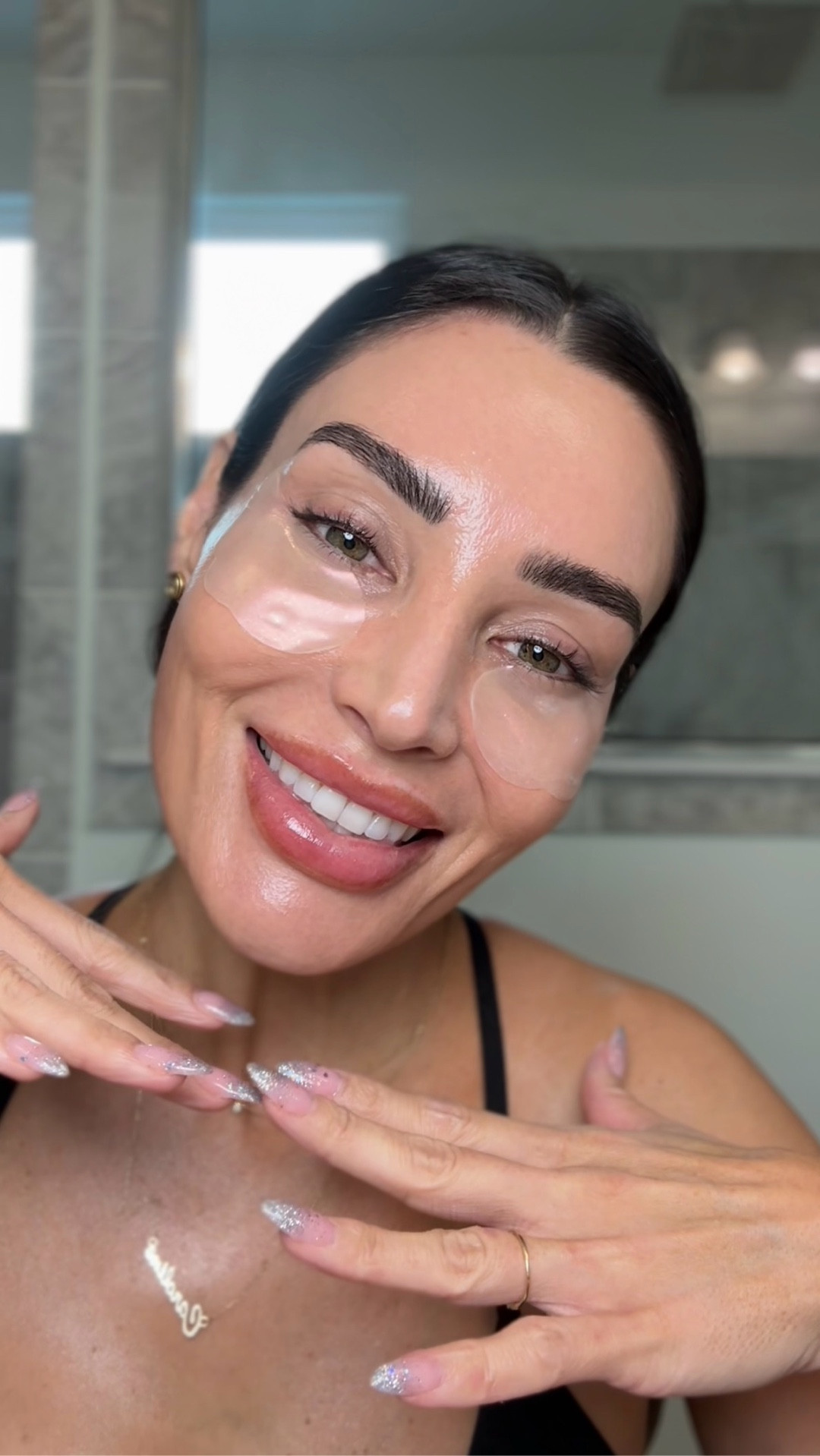 A skincare girly with 5 minutes to get ready for Pilates  
Quick glow: serum mists, skin tint SPF, Lip stain with SPF lip oil, and the cutest under-eye masks

#softglam #skincareroutine #beautytips #selfcareroutine 

#LTKselfcare #LTKmorningroutine #LTKBeauty