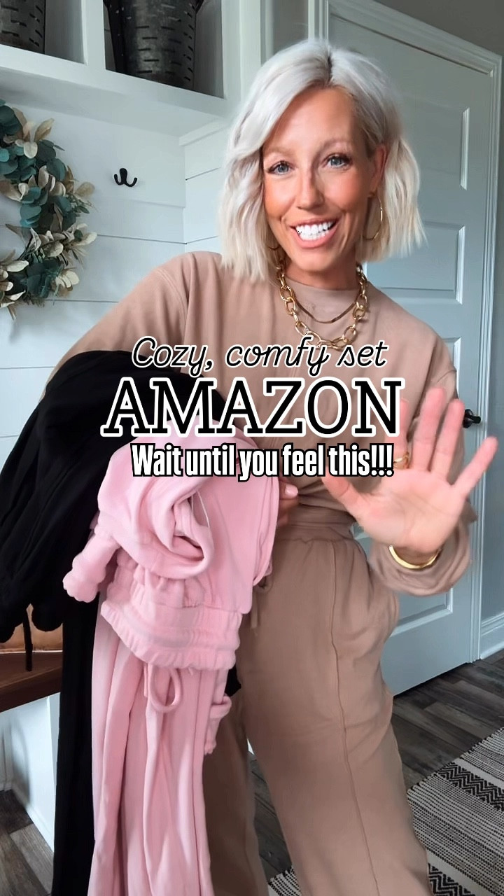 I just found the coziest fleece set!!!!! I love the twist front top and the seams down the legs!
⬇️⬇️⬇️
Set size medium
Shoes run roomy - I sized down 1/2 size

#LTKFindsUnder50 #LTKStyleTip #LTKSaleAlert