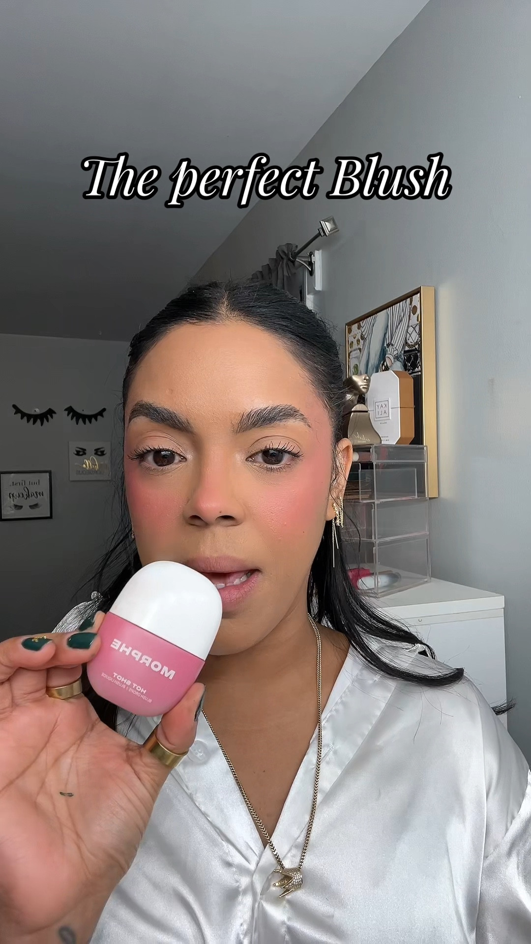 Welcome to my series Less is more this 𝓗oliday 𝓢eason 🎄💋👠DAY 1/25 𝓣𝓱𝓮 𝓹𝓮𝓻𝓯𝓮𝓬𝓽 𝓫𝓵𝓾𝓼𝓱Morphe #holidayseries #latinacreatorcommunity #morphelovern #morphelover #colorpopcosmetics  #lessismoressismore #makeuplover



#LTKHoliday #LTKStyleTip #LTKBeauty