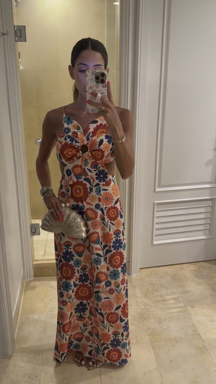 Vacation summer dress size xs looks $$ but isn’t