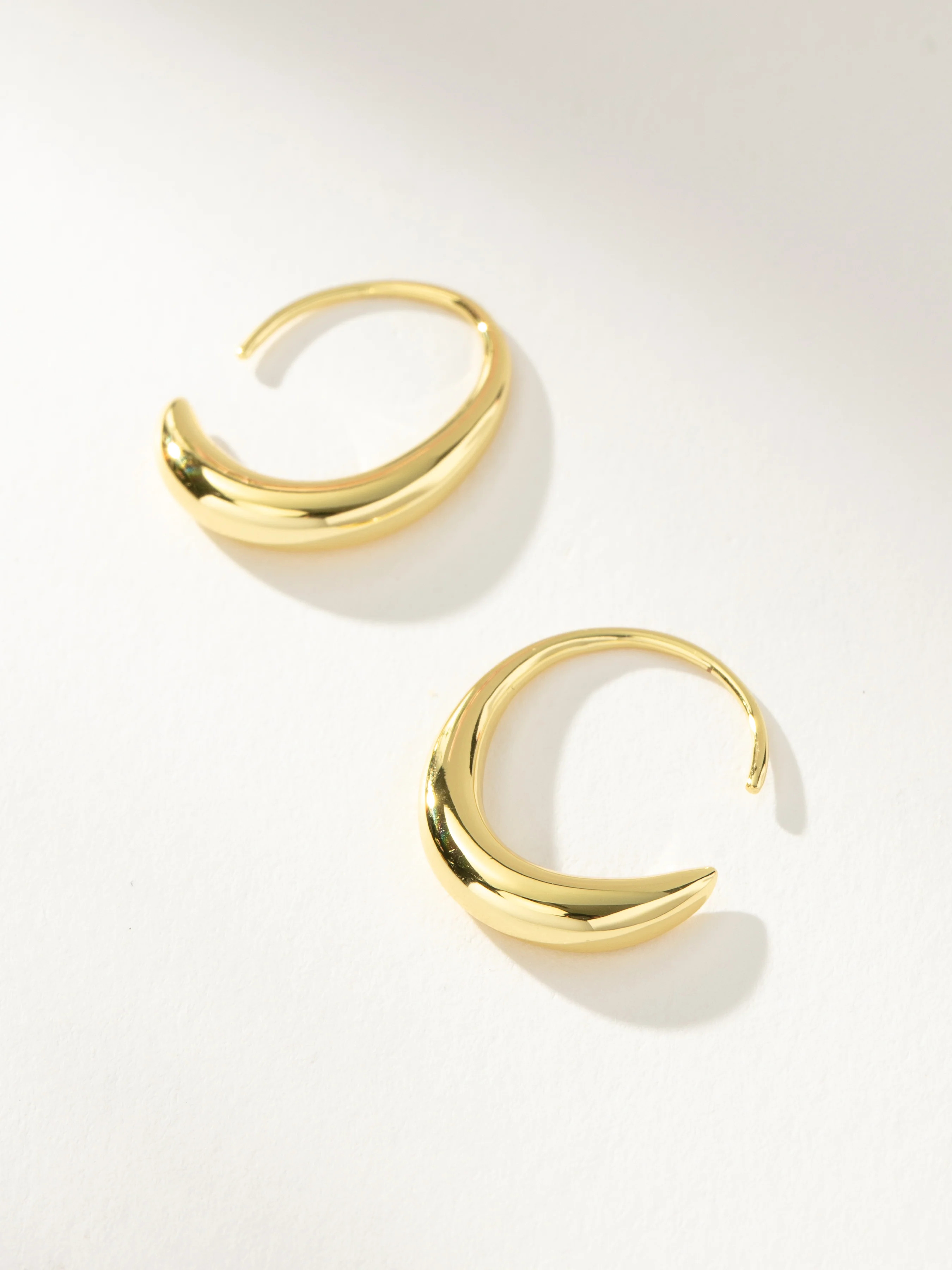 Dewdrop Organic Threat Hoop Earrings in Gold | Uncommon James | Uncommon James