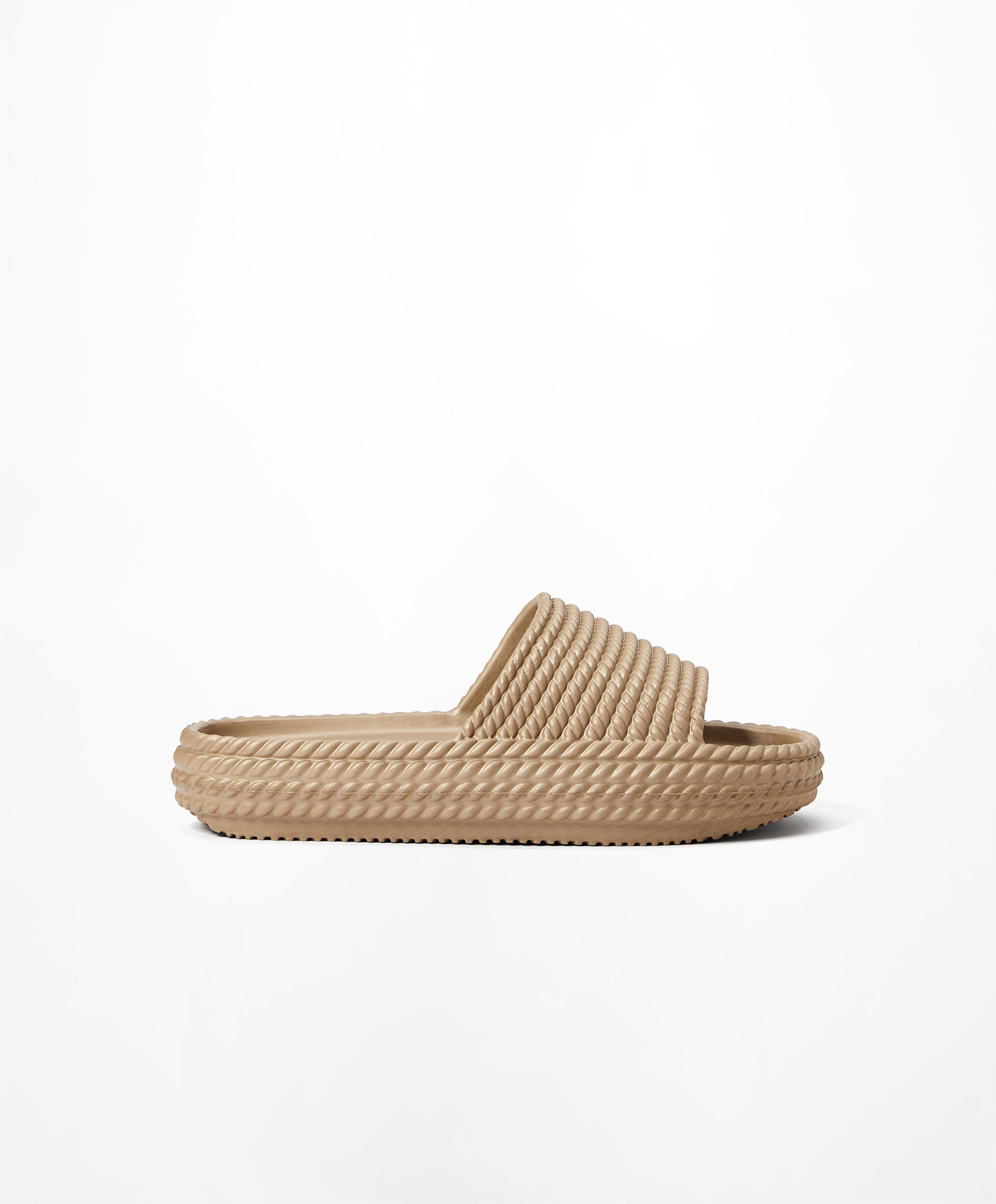 Metallic braided platform slides | OYSHO United States | OYSHO PL