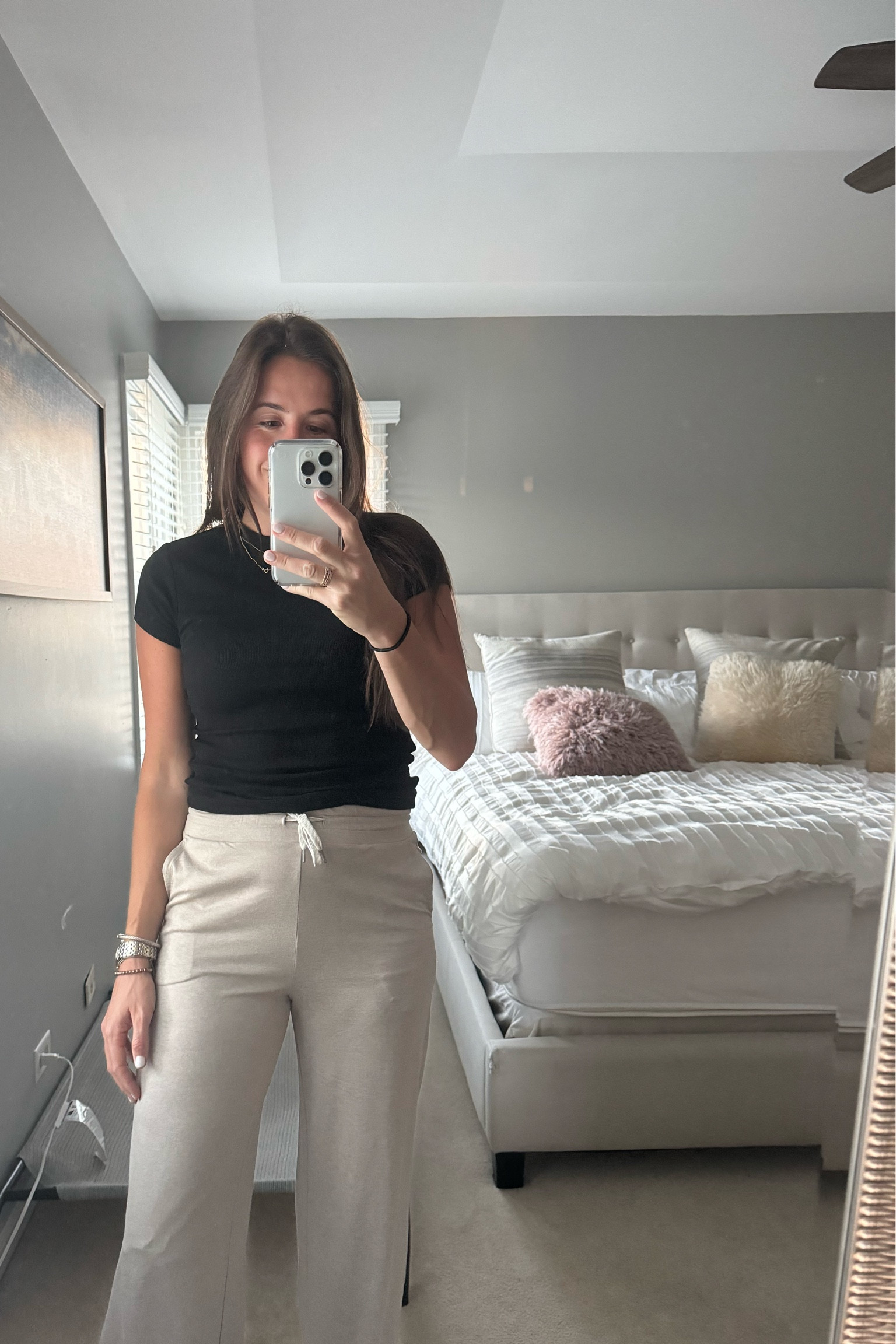 My favorite travel outfit! Obsessed with these vuroi pantss

#LTKStyleTip #LTKActive #LTKFallSale