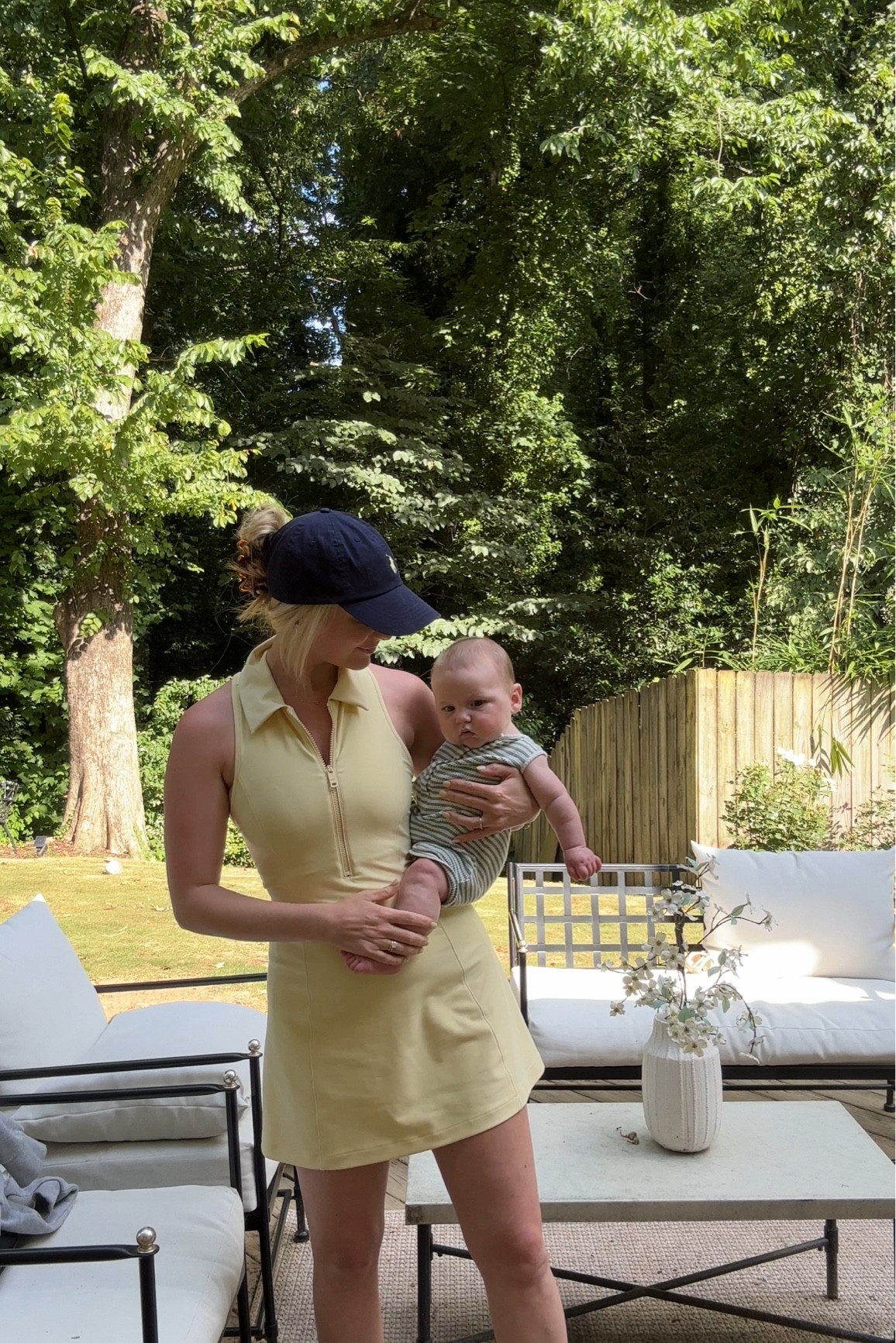 dress is abercrombie - i couldn’t find this color but linked similar! 