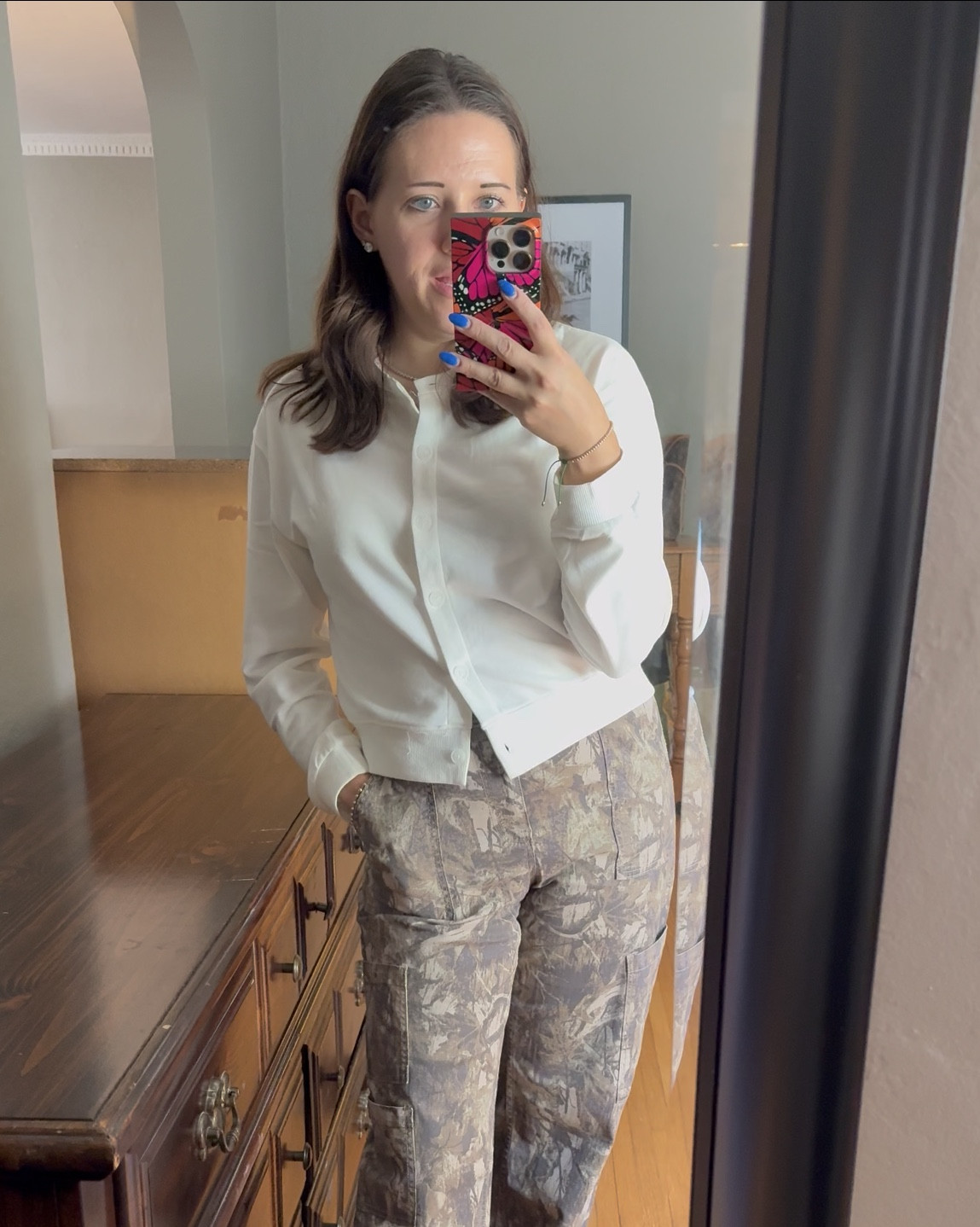 Walmart’s camo pants are trendy, comfy, & under $20!

I’m in the size small and they fit tts

#LTKSeasonal #LTKPetite #LTKFindsUnder50