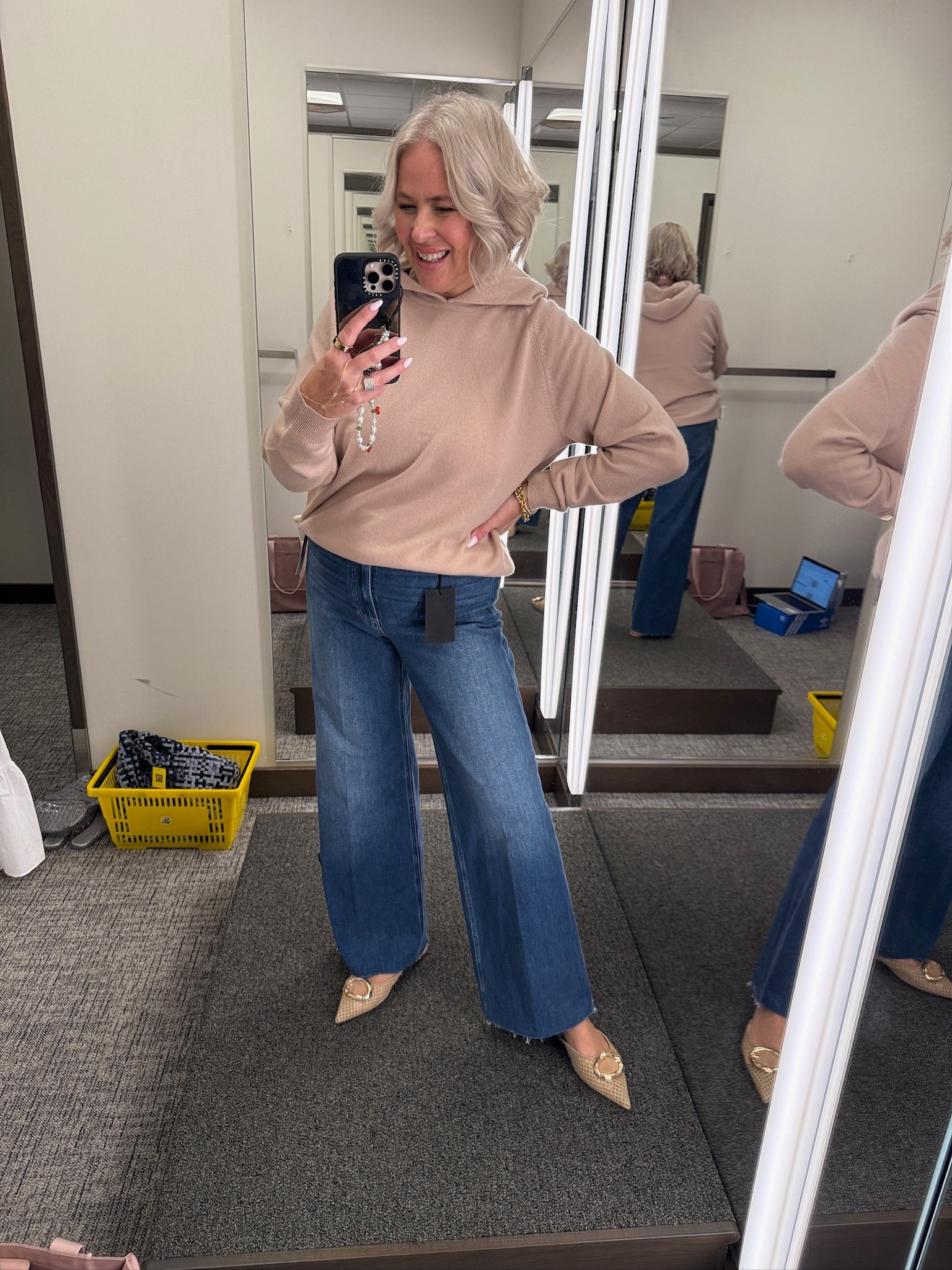 Obsessed with these pieces from Nsale! 

Cashmere sweater- 8 (size down) 
Frame jeans- 29
Steve Madden shoes-8 

#LTKOver40 #LTKSaleAlert #LTKStyleTip